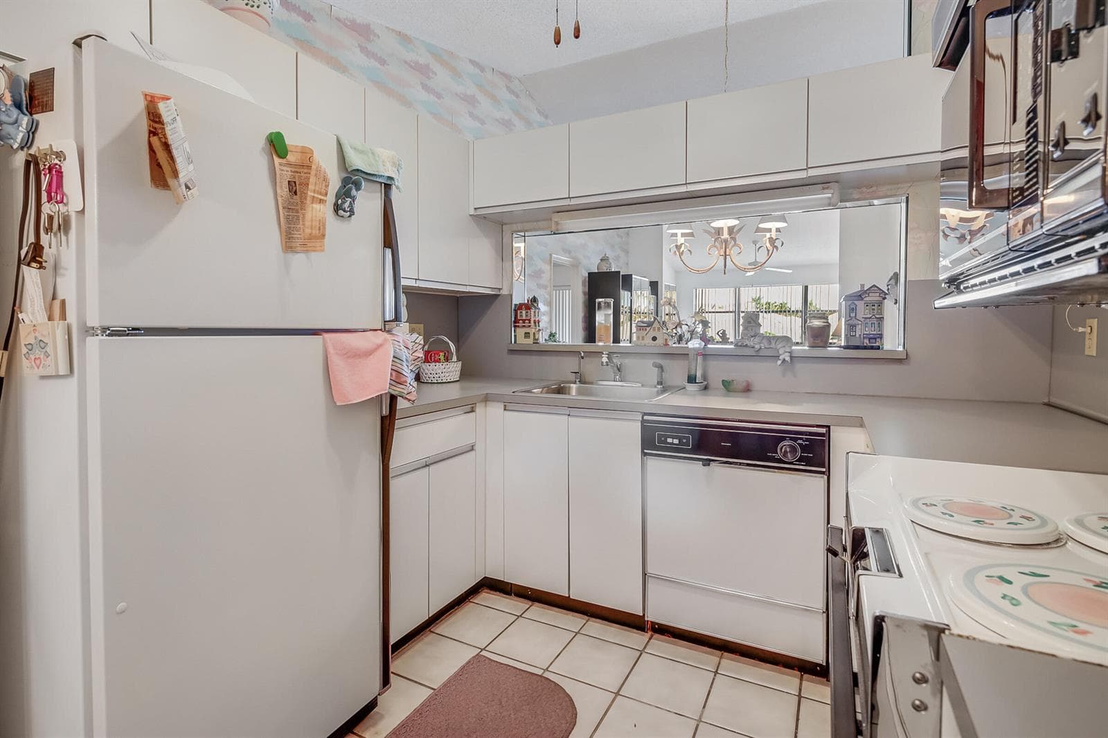 7610 Tahiti Lane 201 photo 12