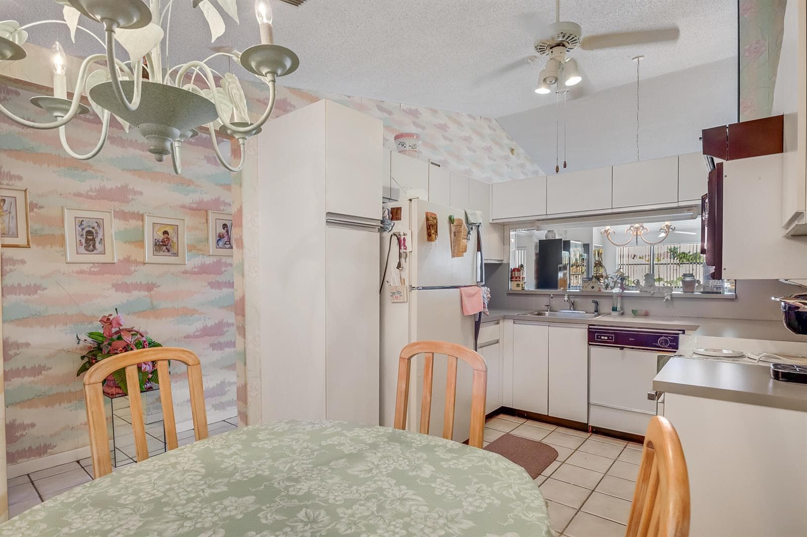 7610 Tahiti Lane 201 photo 11
