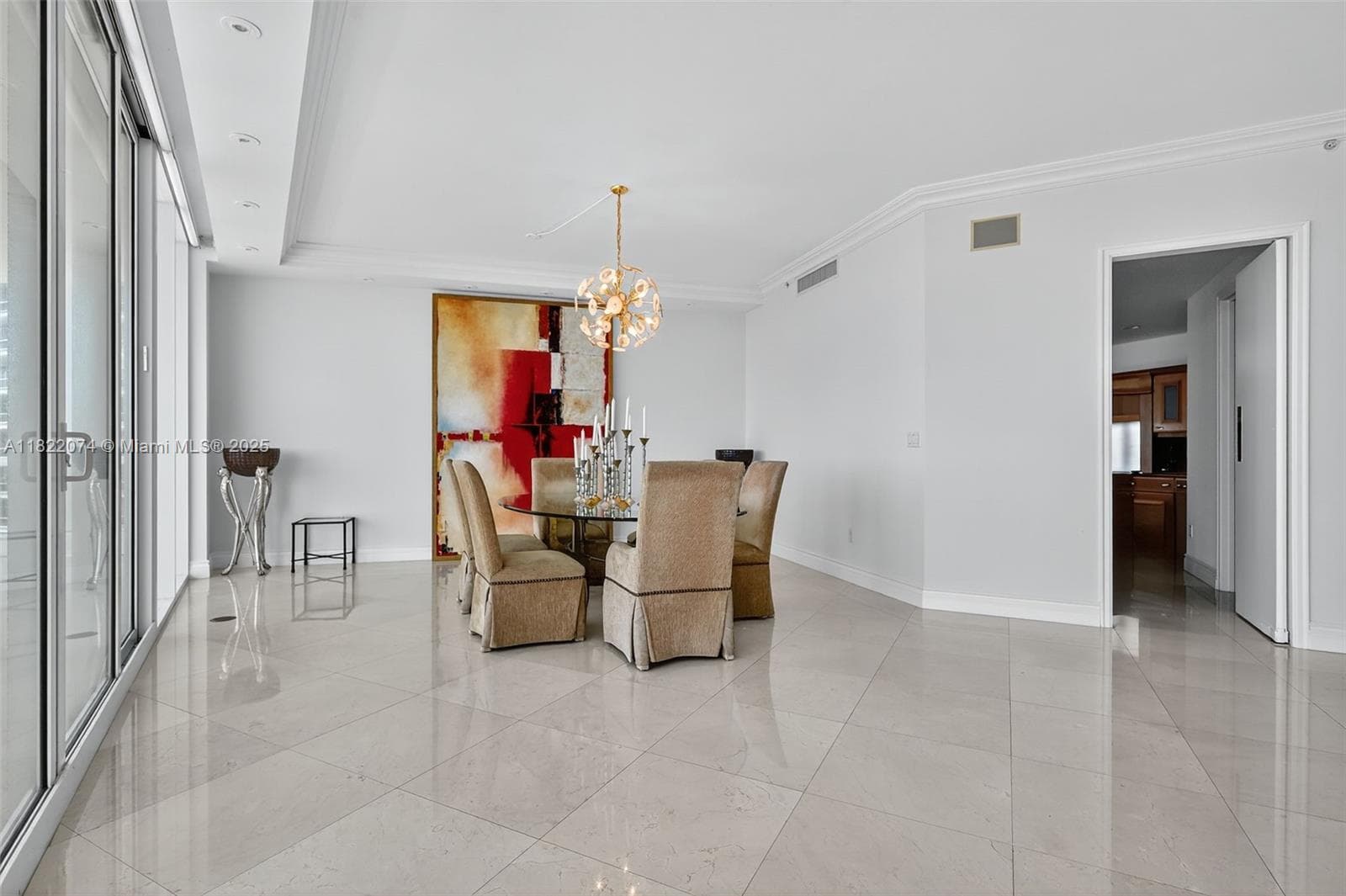 20155 NE 38th Ct 2201 photo 14