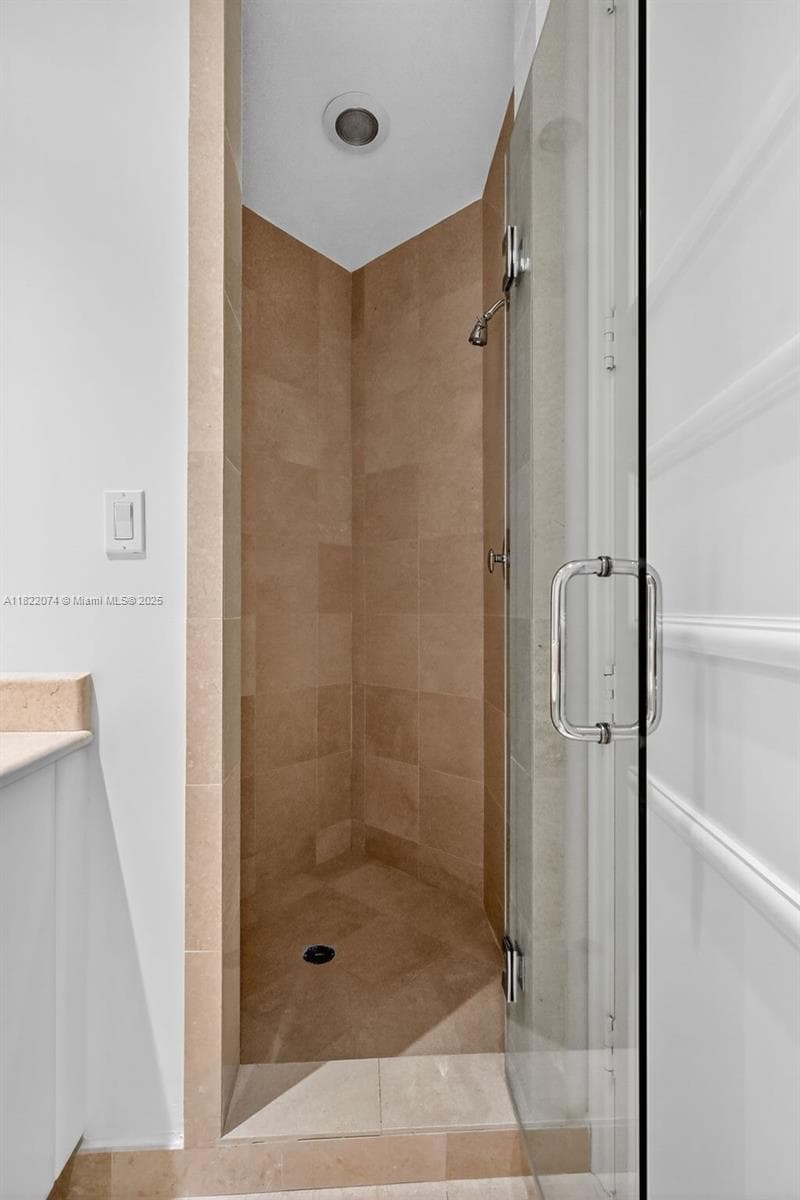 20155 NE 38th Ct 2201 photo 25