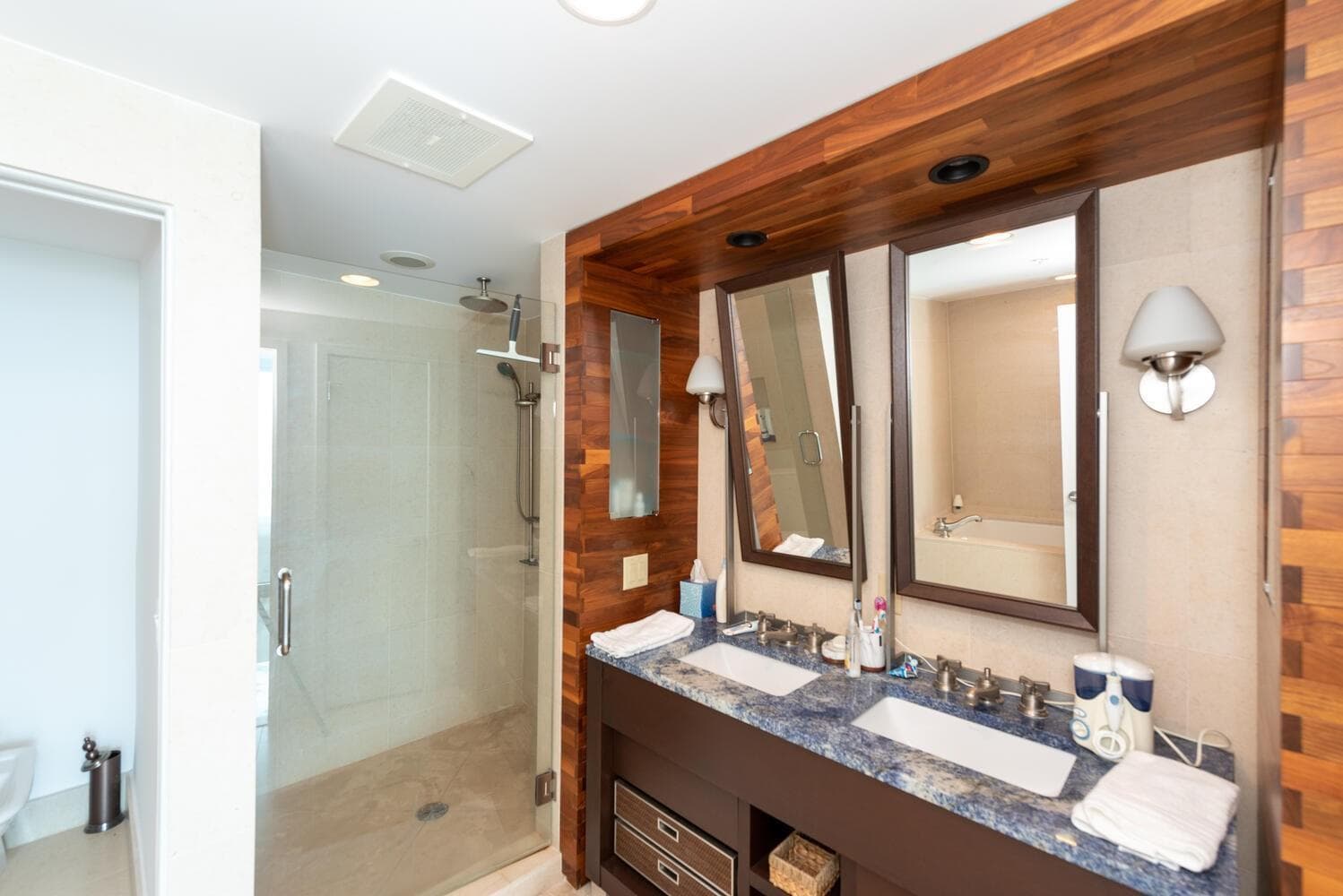 6899 Collins Avenue 908 photo 13