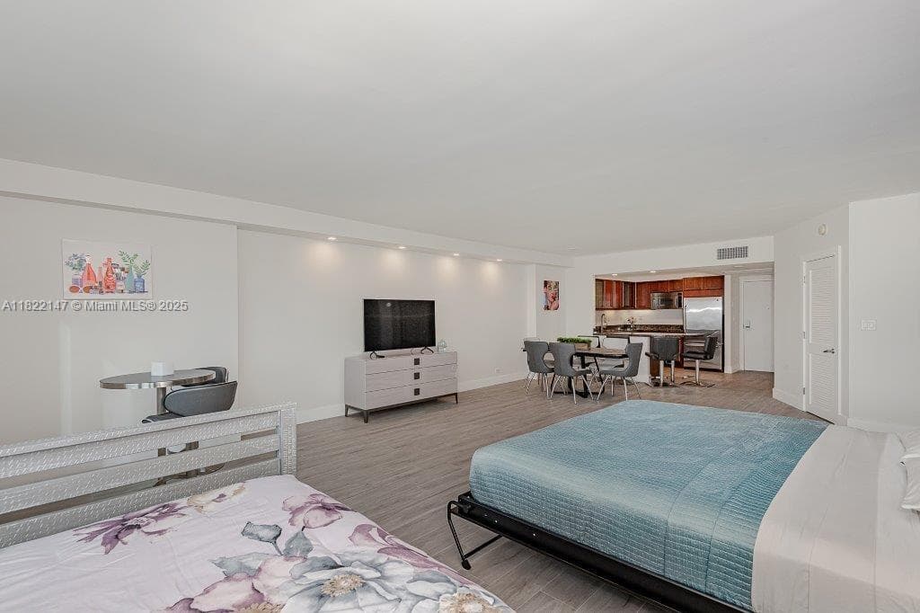 2301 Collins Ave 1531 photo 12