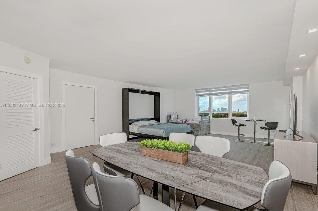 2301 Collins Ave 1531 photo 7