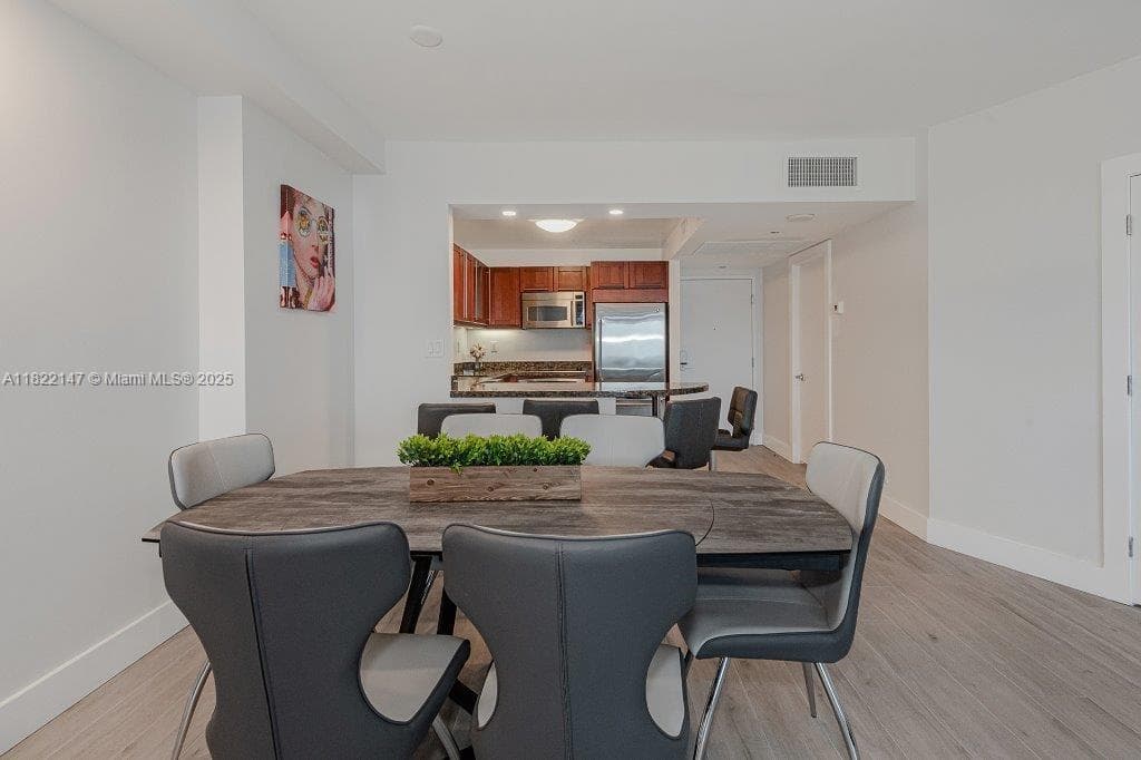 2301 Collins Ave 1531 photo 20