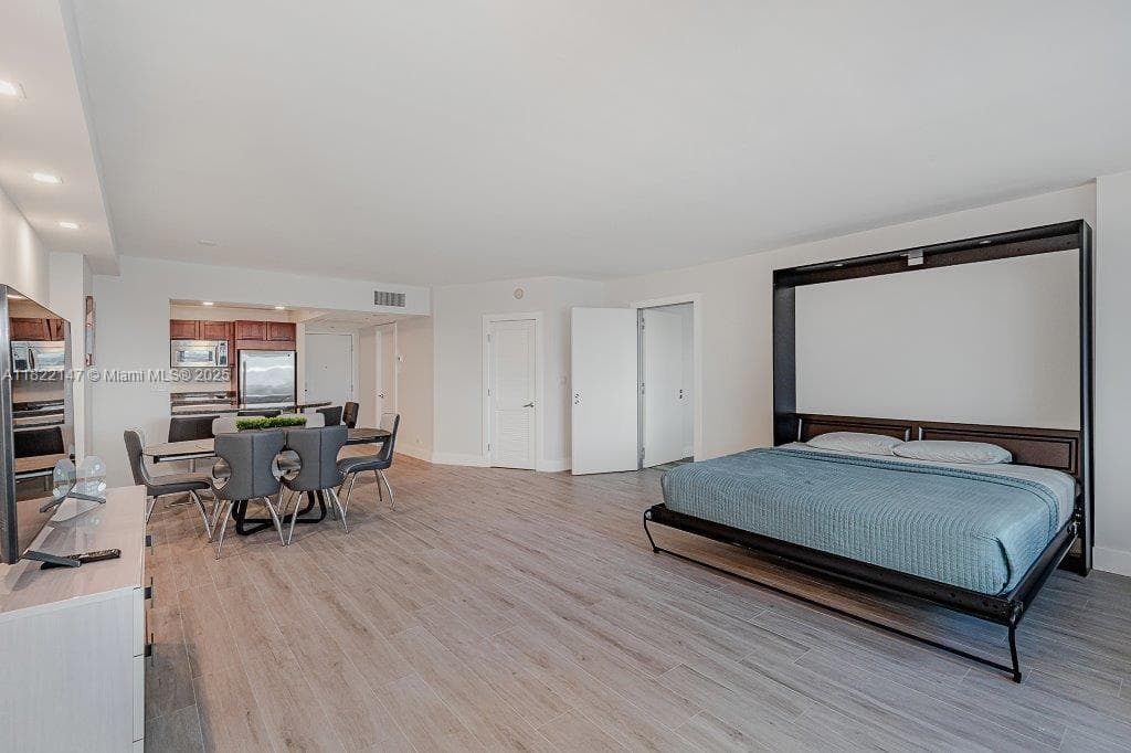 2301 Collins Ave 1531 photo 15