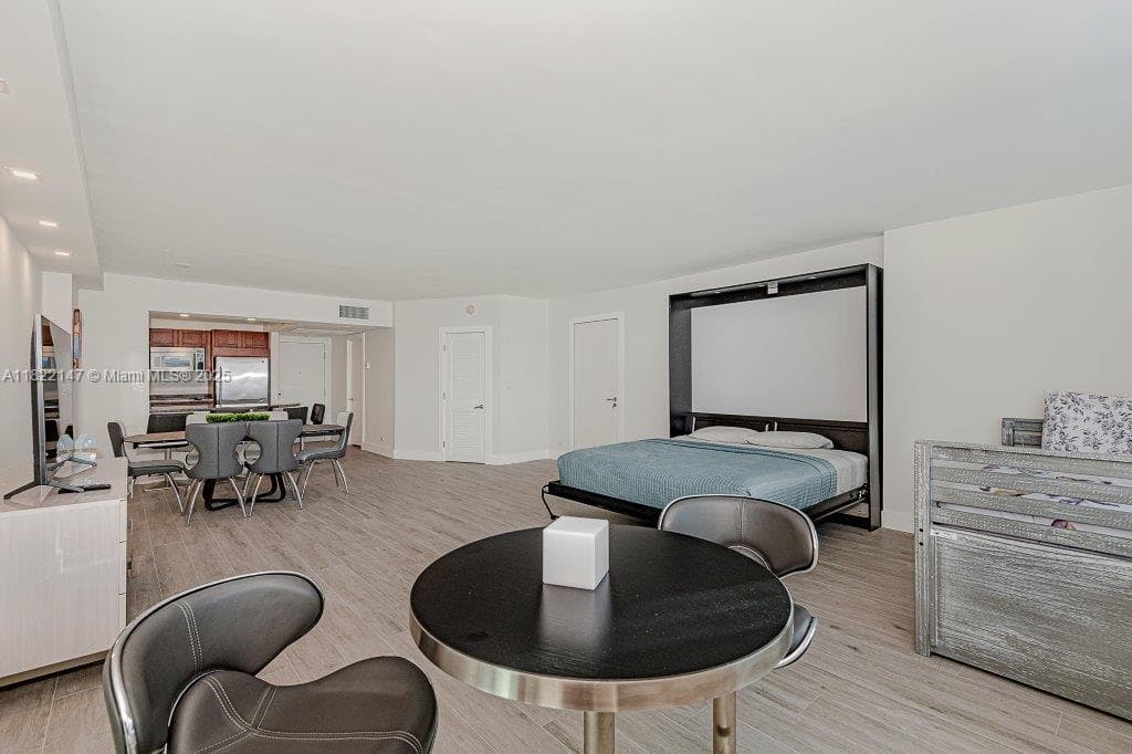 2301 Collins Ave 1531 photo 11