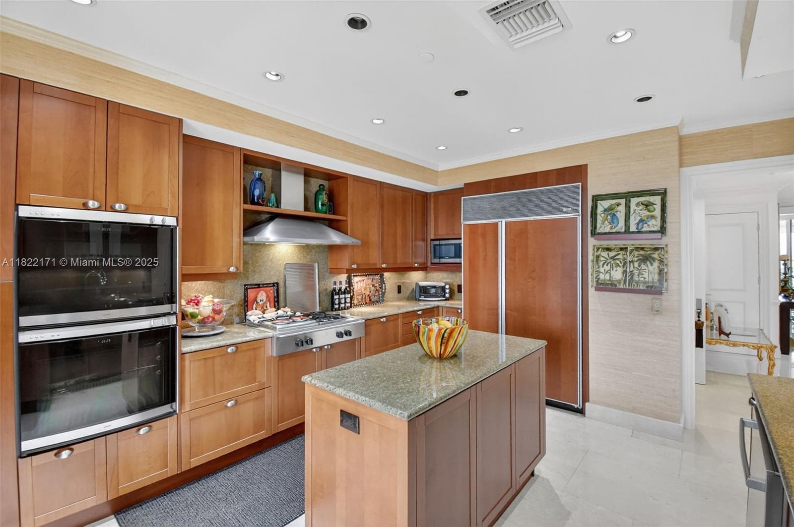 19925 39th Pl 404 photo 23