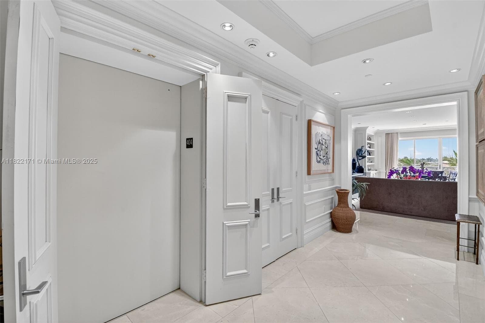 19925 39th Pl 404 photo 13