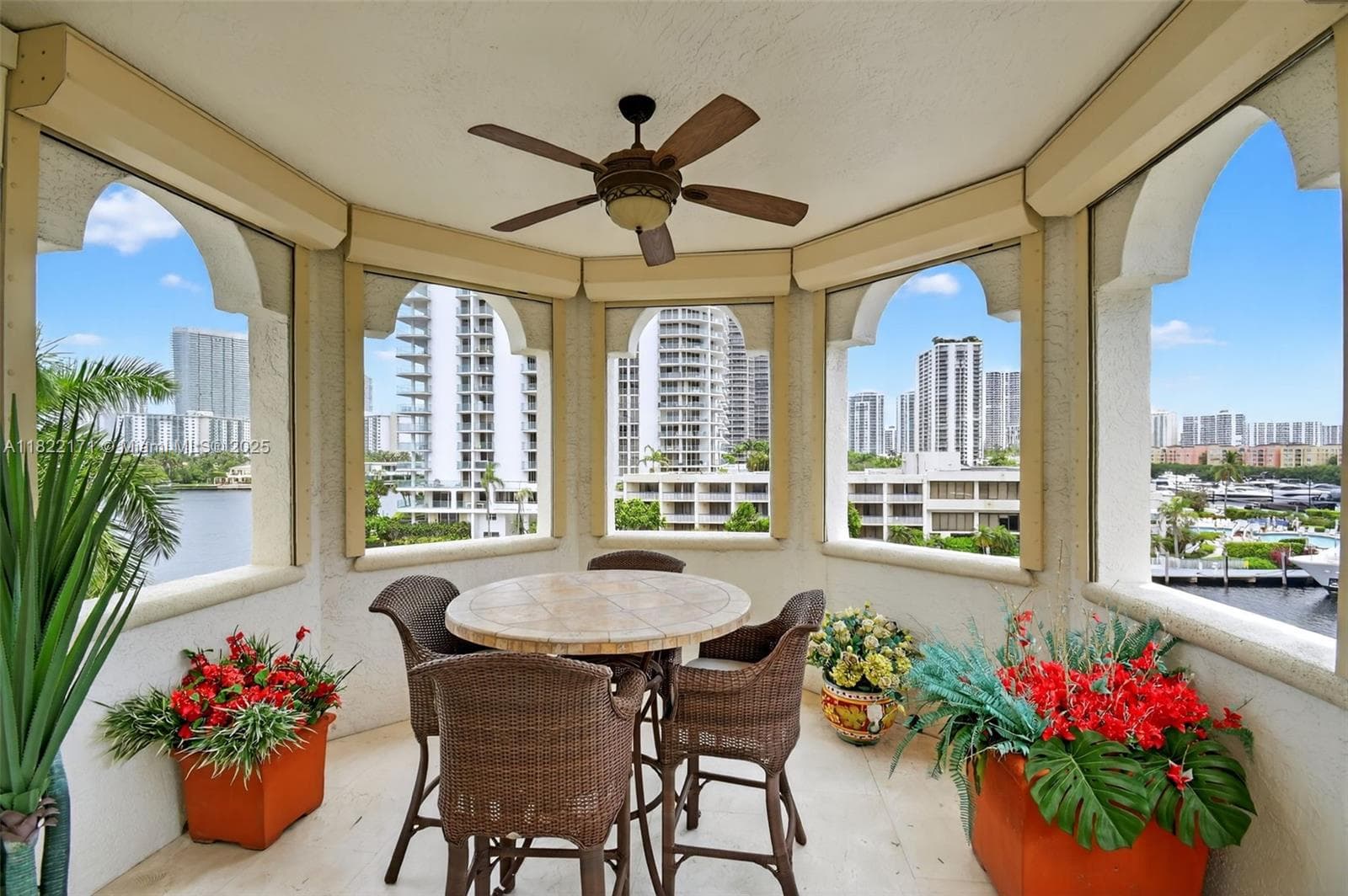 19925 39th Pl 404 photo 16