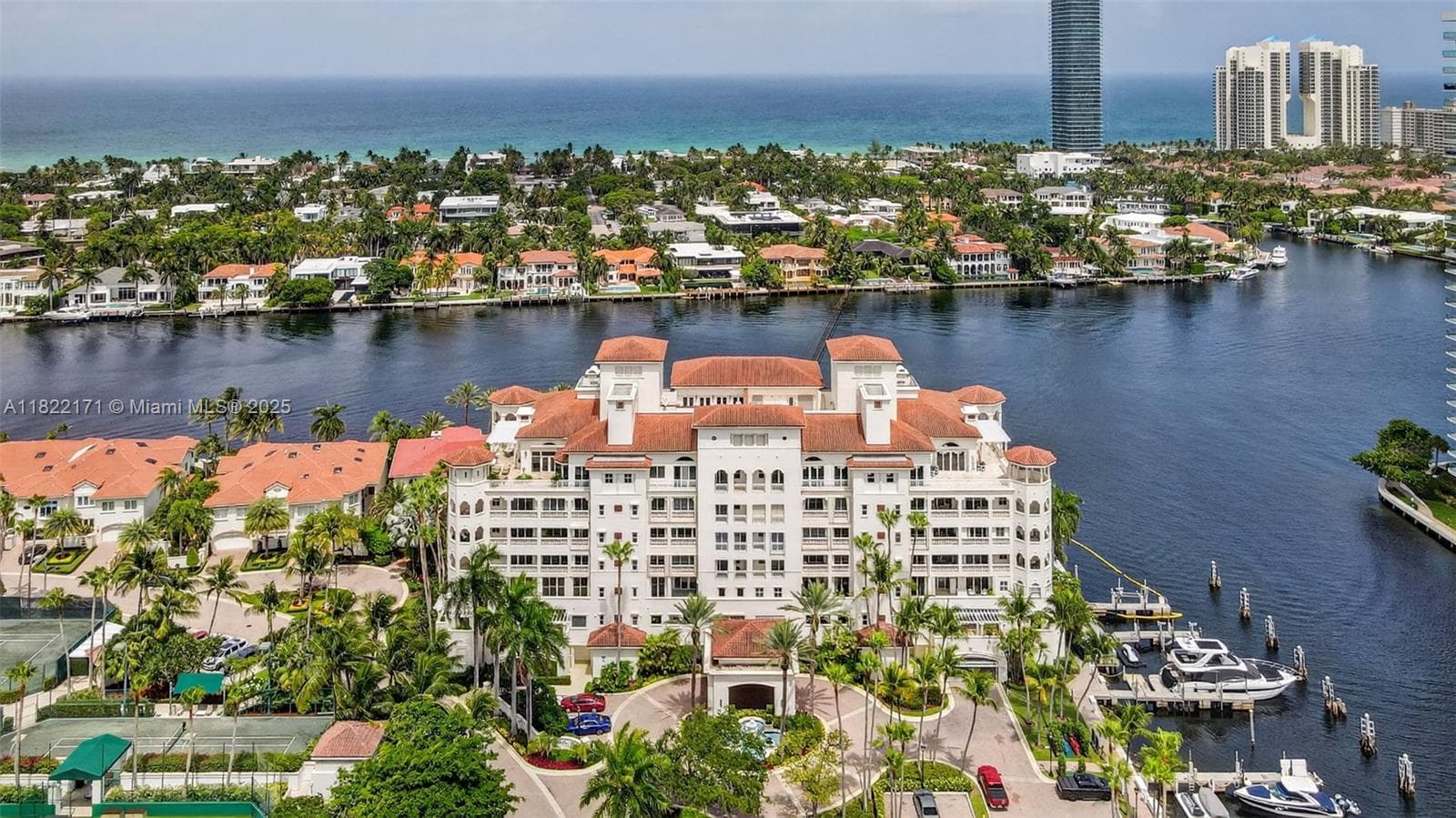 19925 39th Pl 404 photo 12