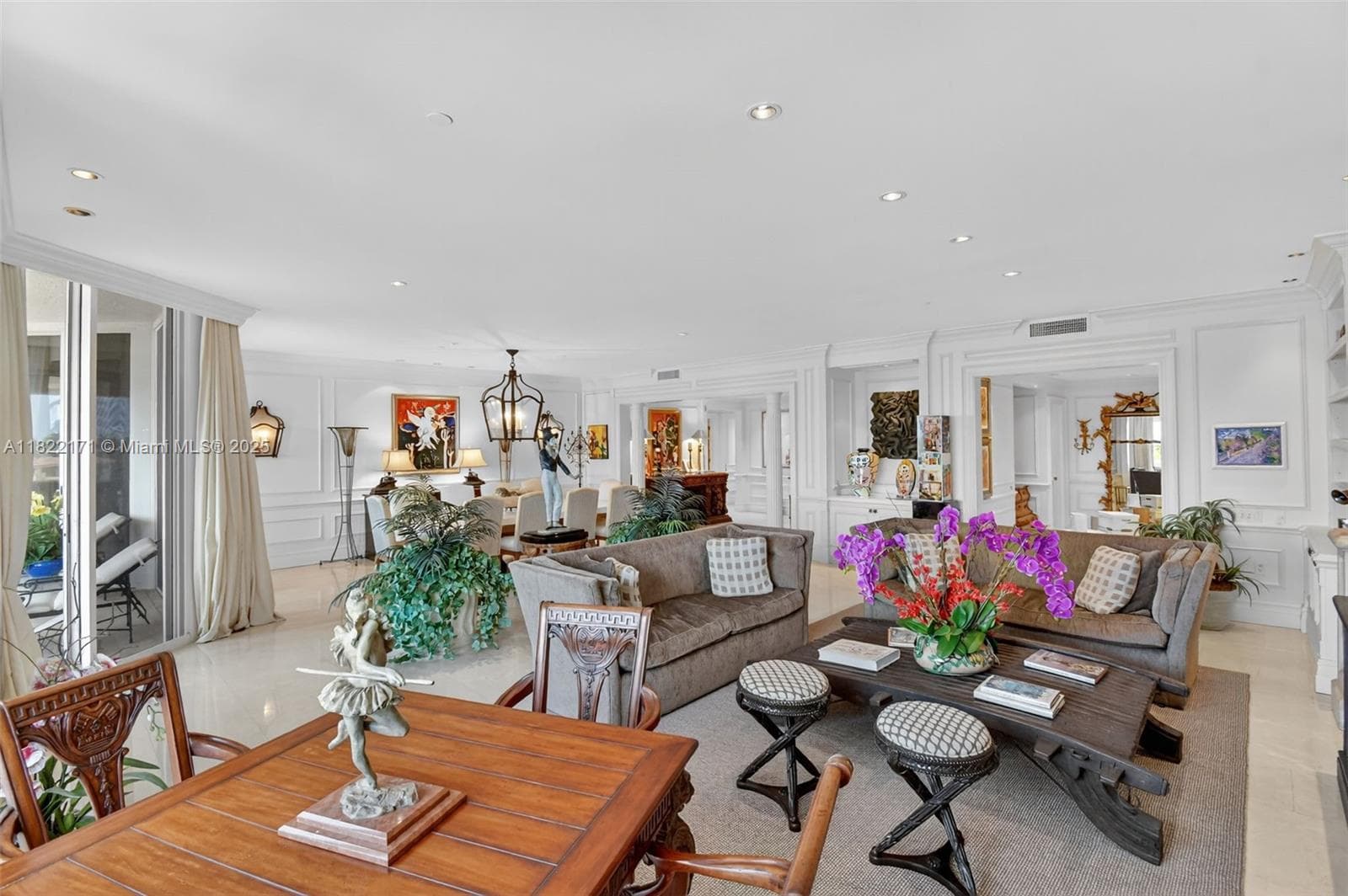 19925 39th Pl 404 photo 3