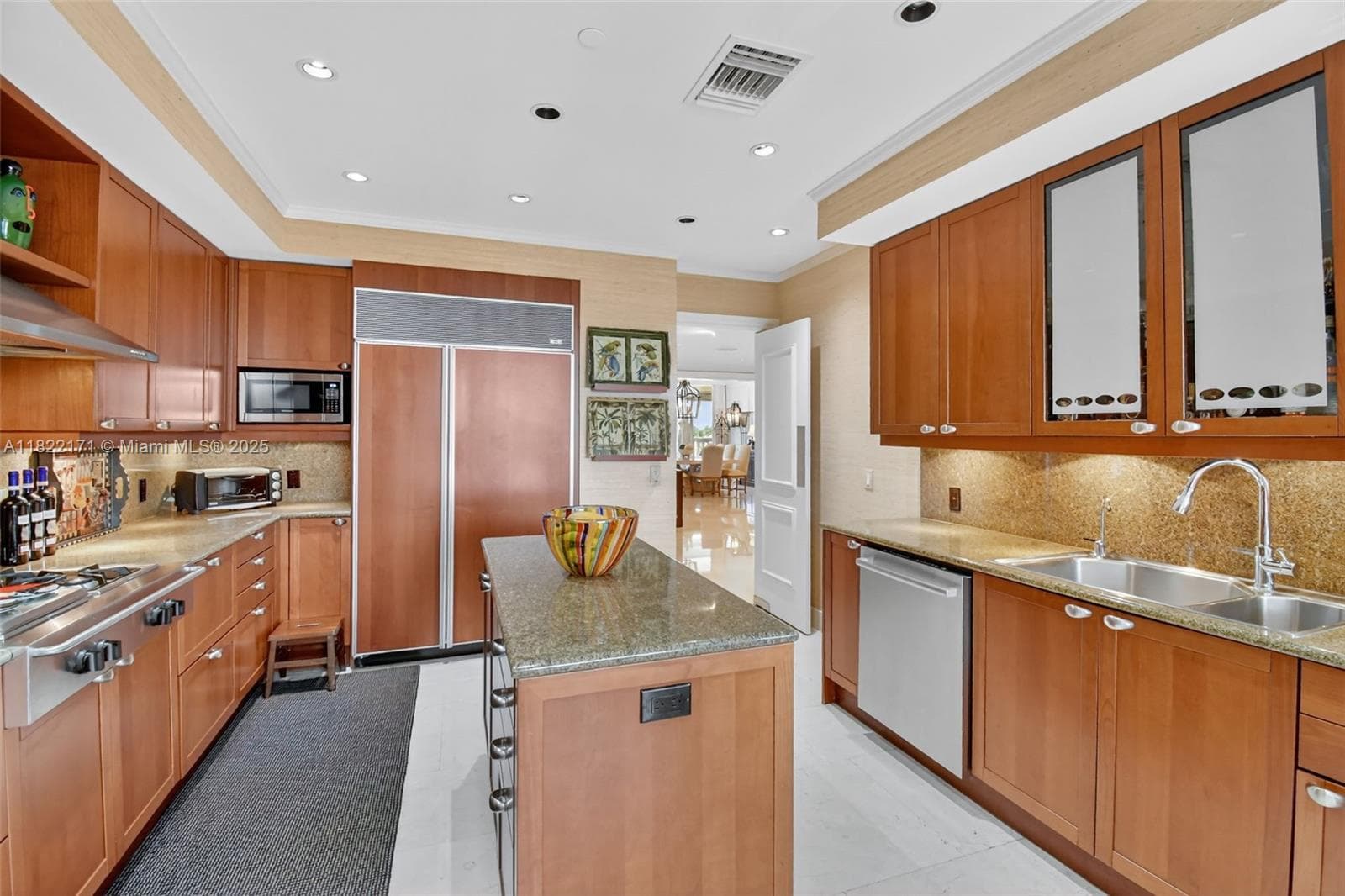 19925 39th Pl 404 photo 24