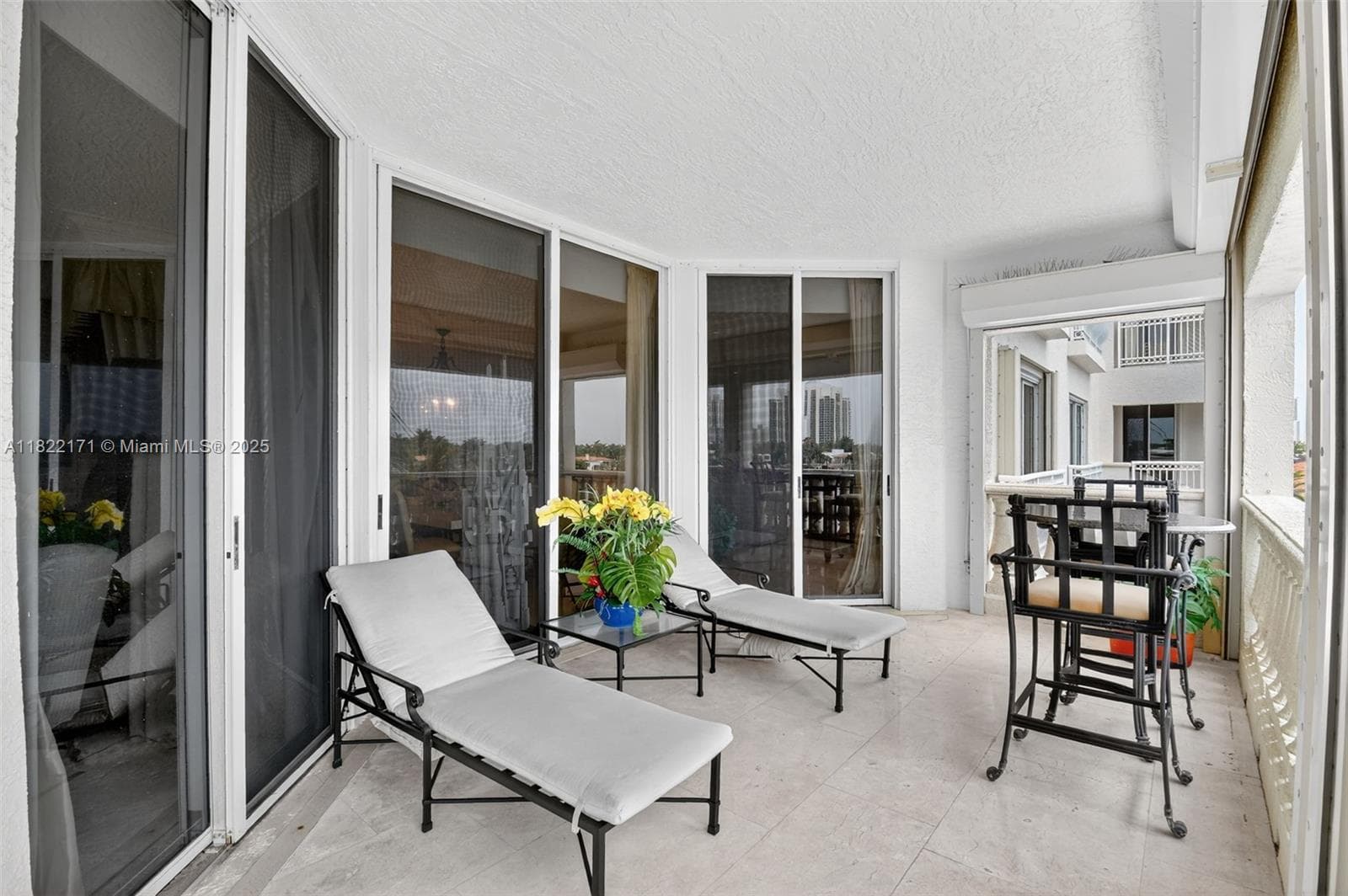 19925 39th Pl 404 photo 19