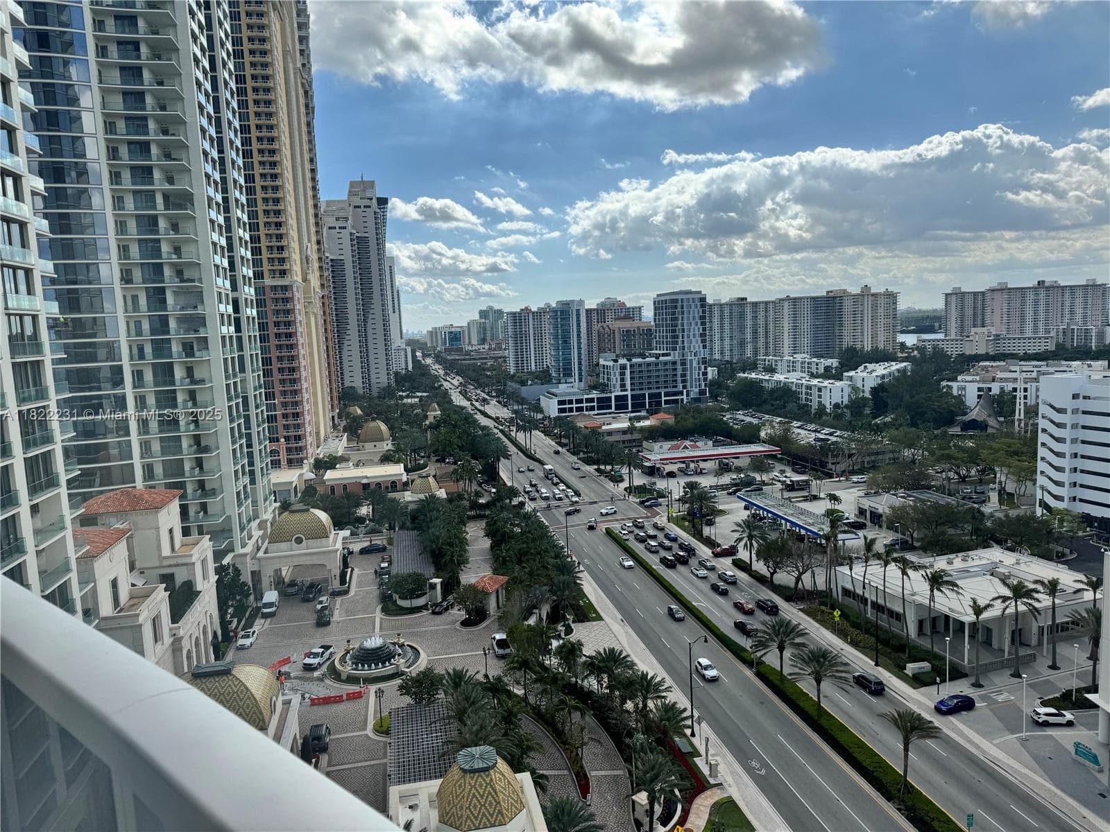 18001 Collins Ave 918 photo 1