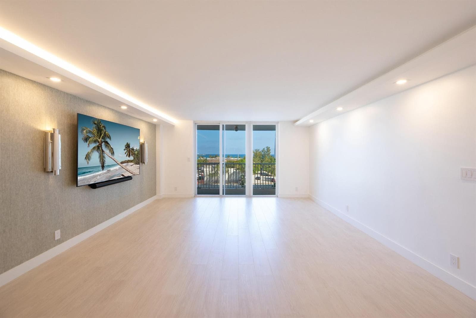 1 Las Olas Circle 404 photo 3