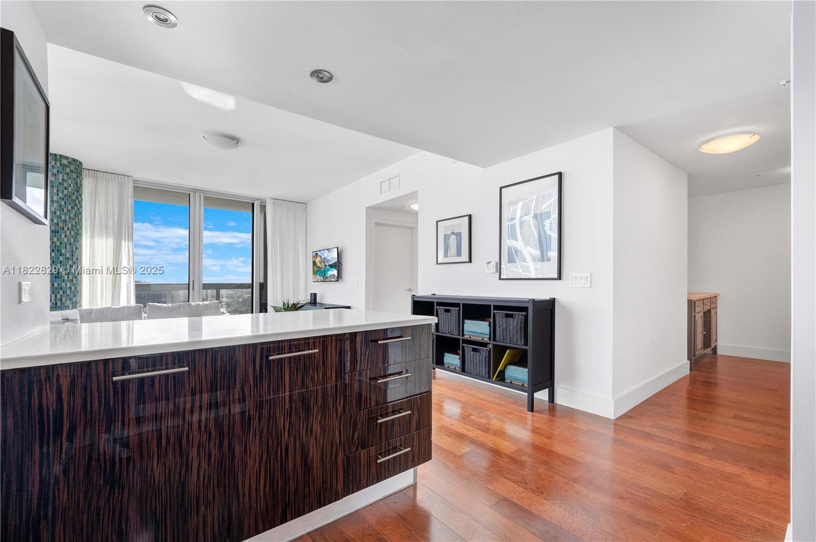 6899 Collins Ave 1409 photo 22