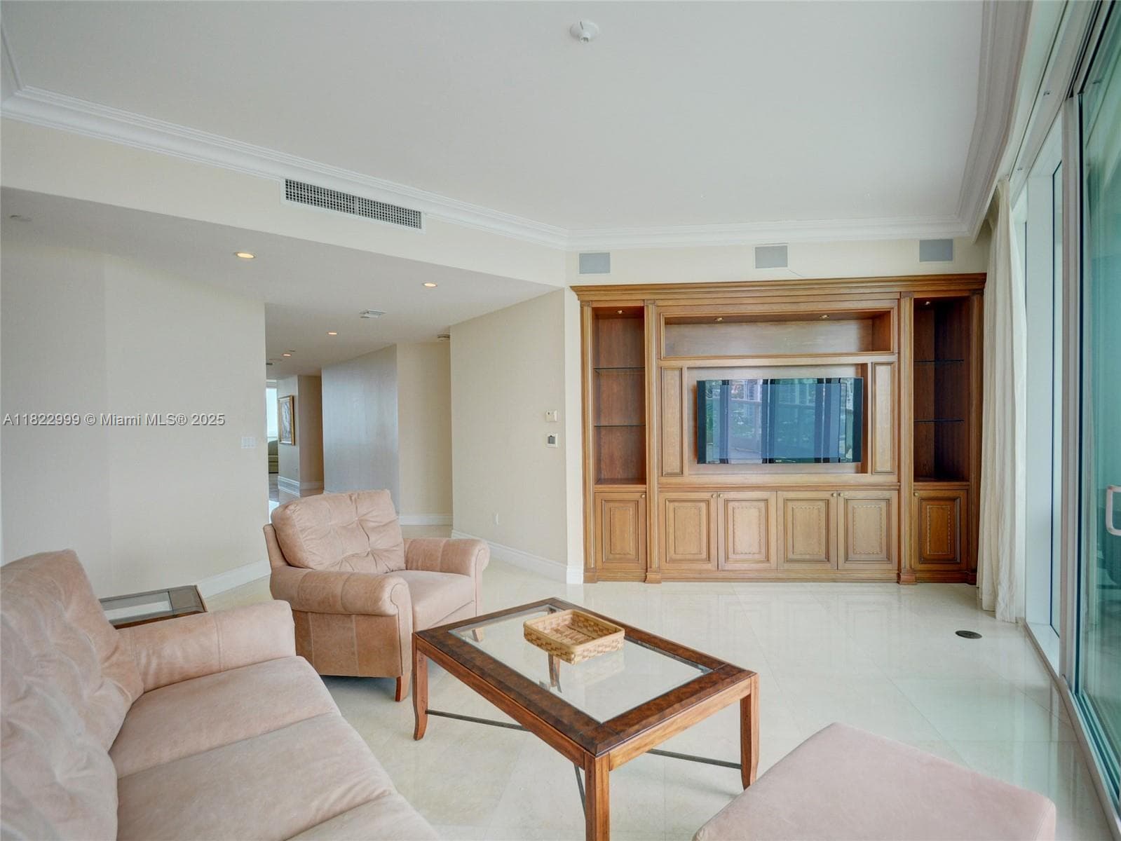 20155 38th Ct 2201 photo 23