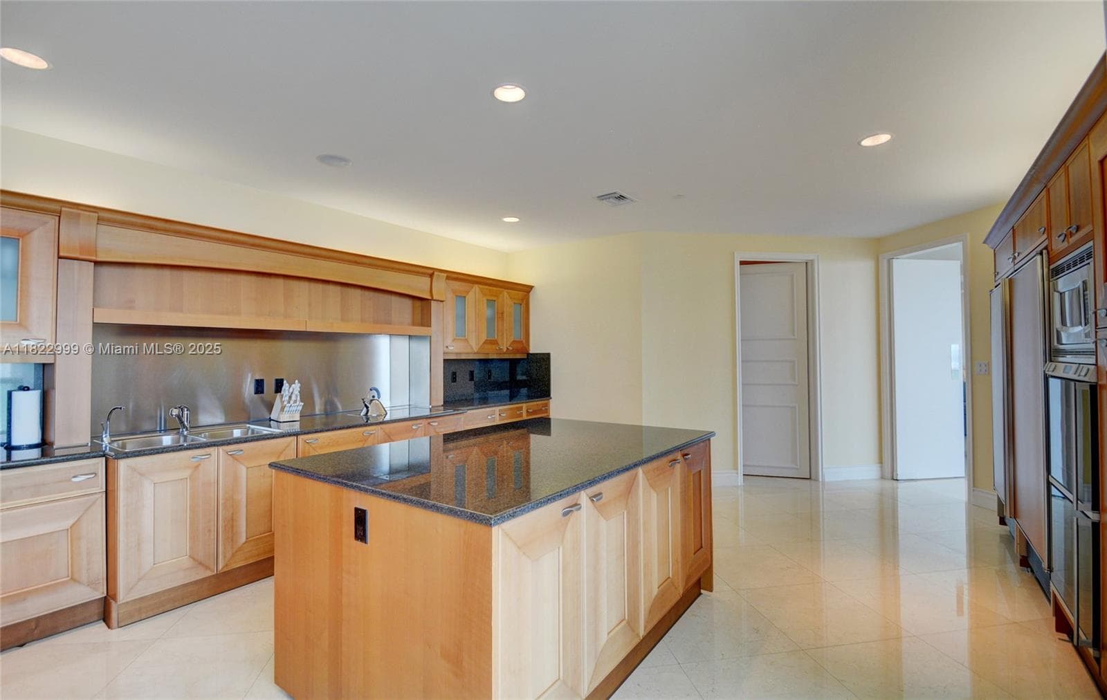 20155 38th Ct 2201 photo 13