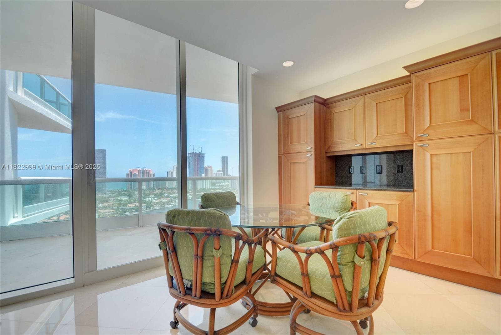 20155 38th Ct 2201 photo 12