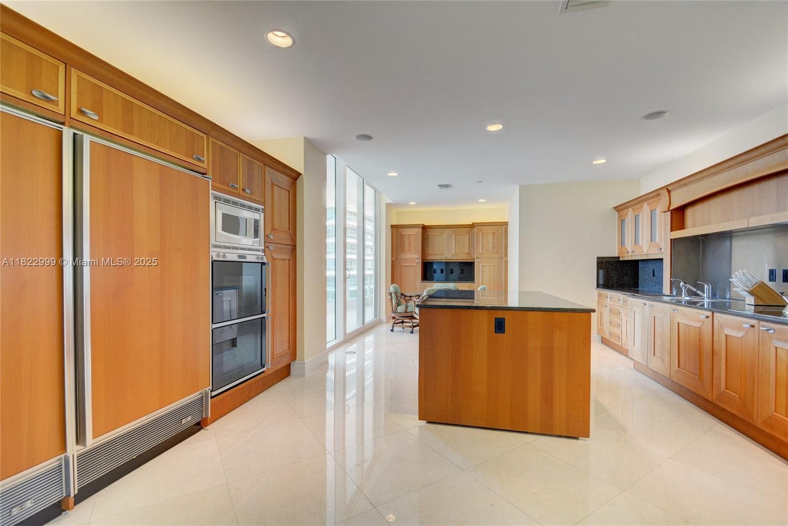 20155 38th Ct 2201 photo 15