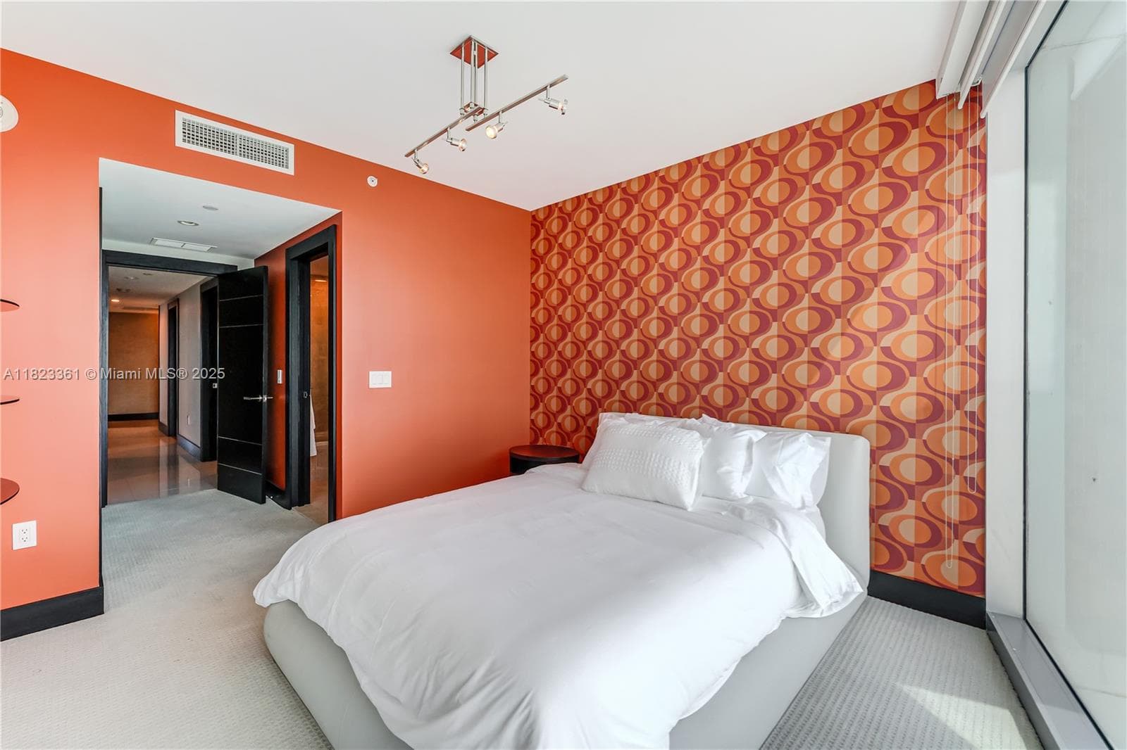 17001 Collins Ave 2508 photo 23