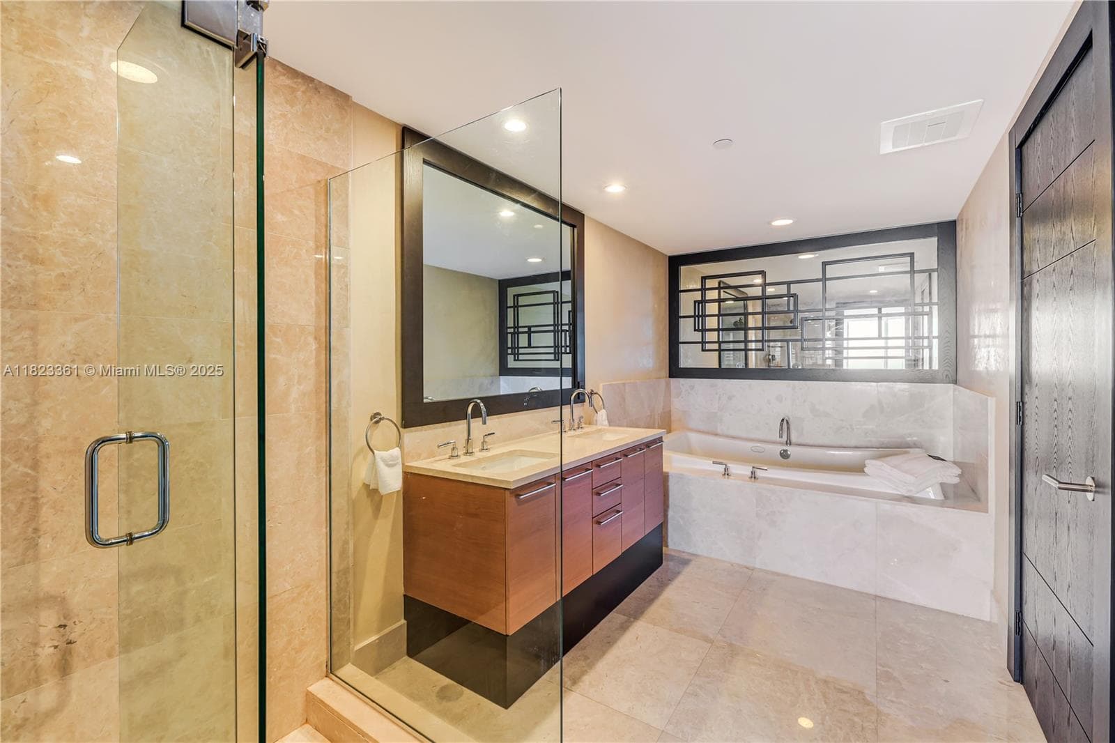 17001 Collins Ave 2508 photo 17