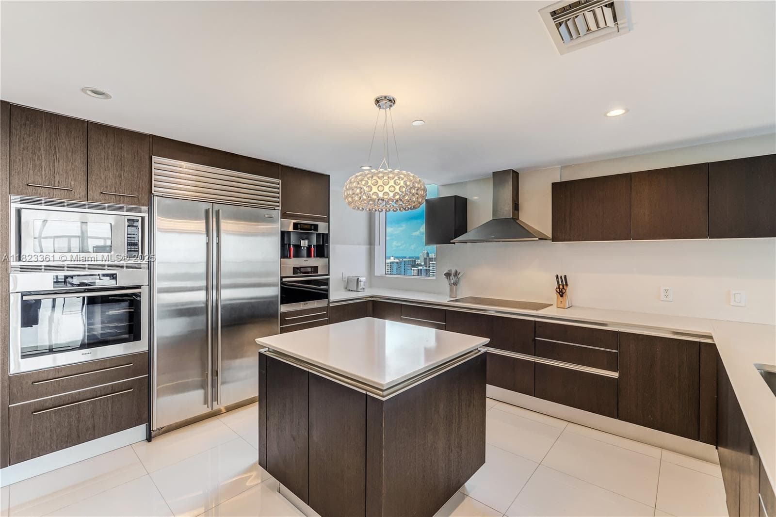 17001 Collins Ave 2508 photo 12