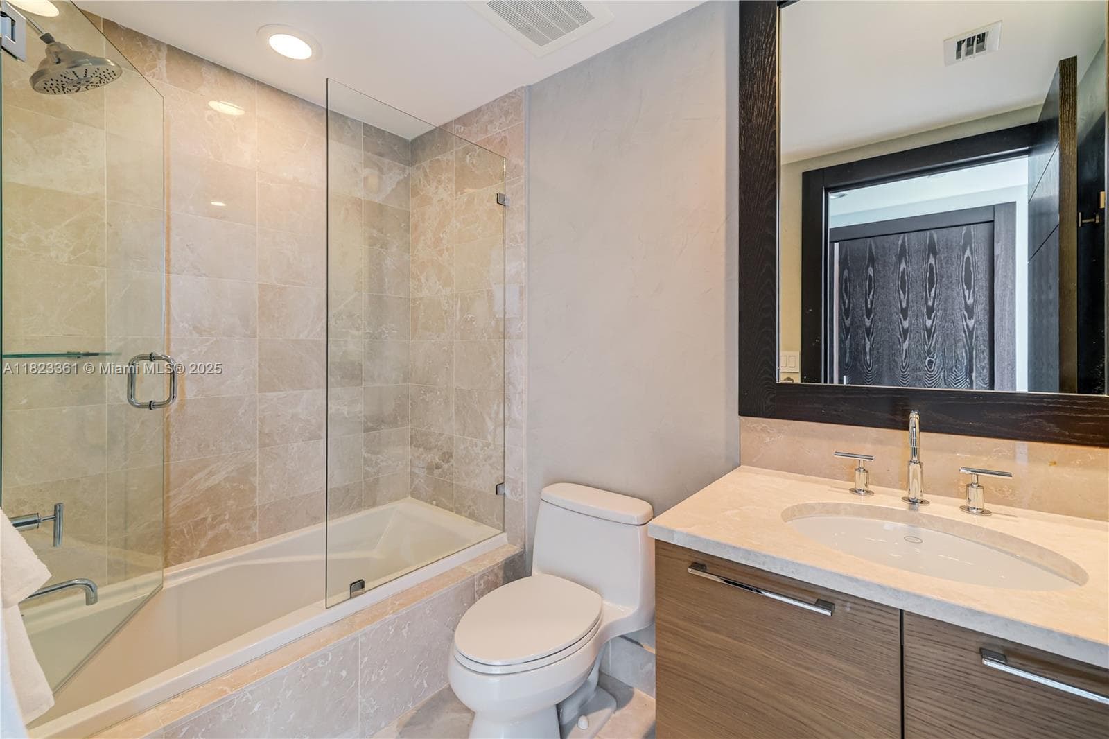 17001 Collins Ave 2508 photo 22