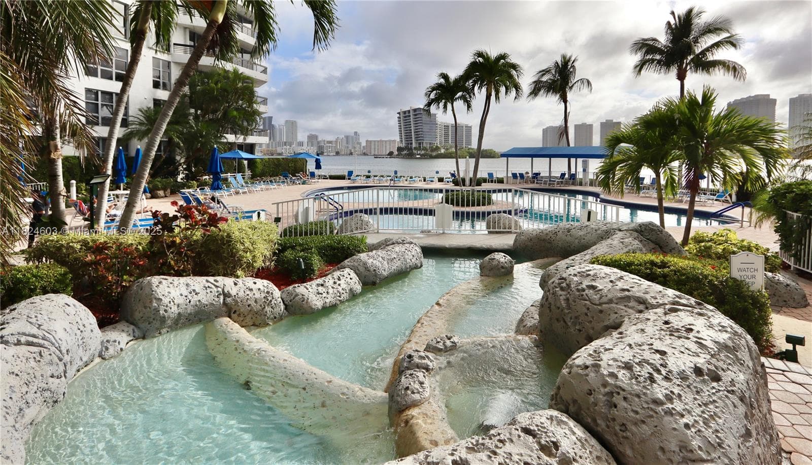 3530 Mystic Pointe Dr 506 photo 2