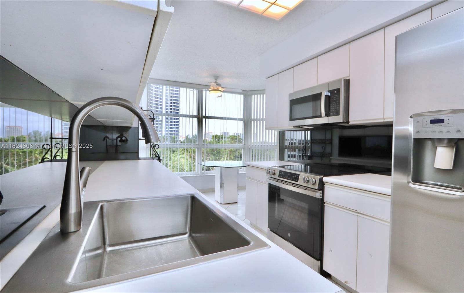 3530 Mystic Pointe Dr 506 photo 6