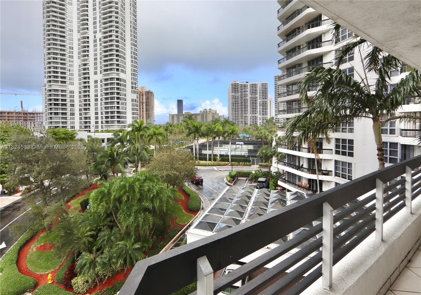 3530 Mystic Pointe Dr 506 photo 5