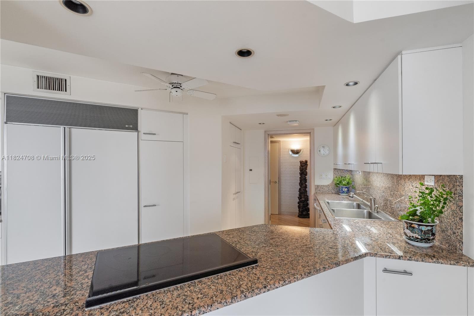 2200 S Ocean Ln 1501-1503 photo 19