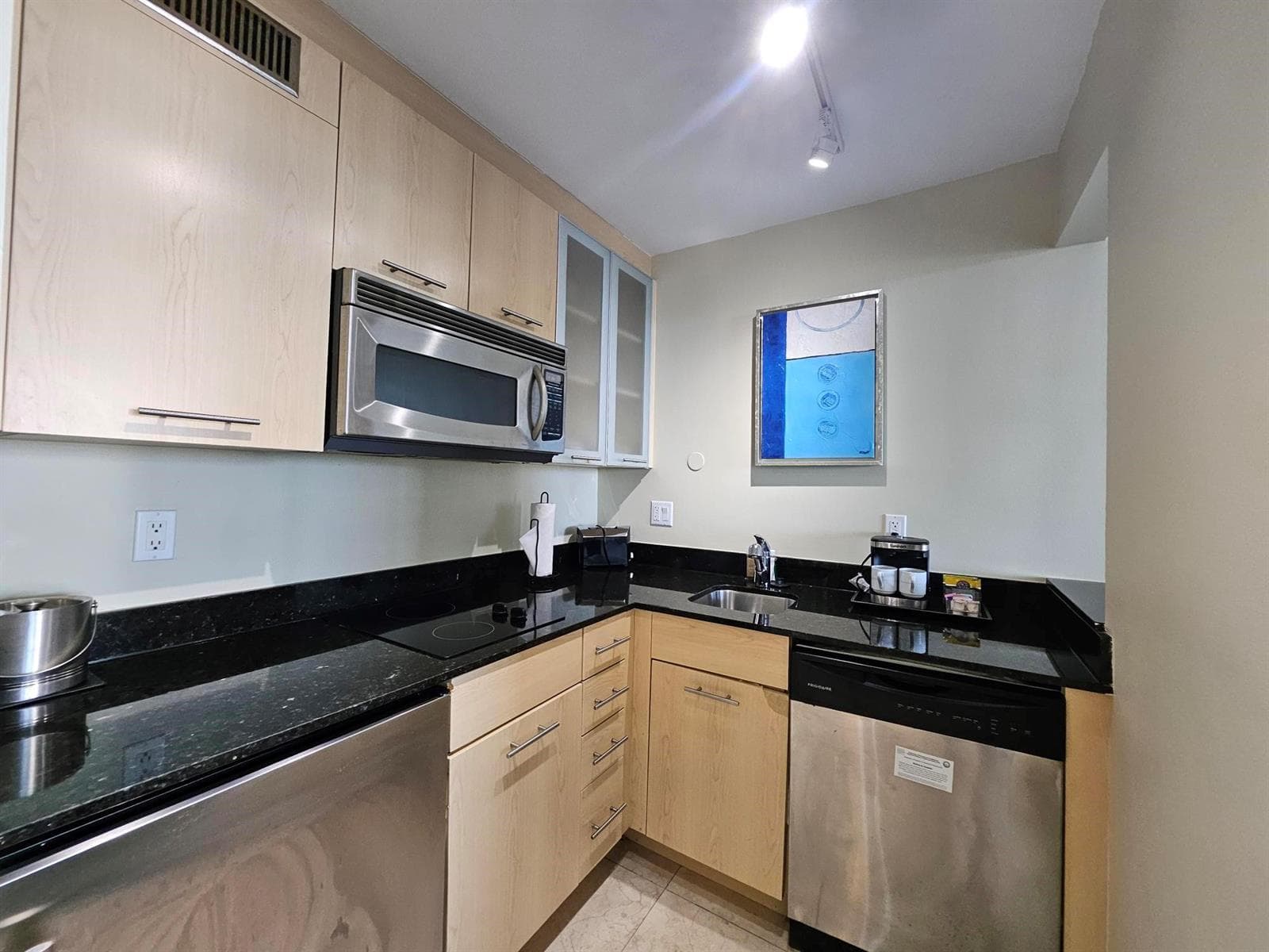 2670 E Sunrise Boulevard 1105 photo 9