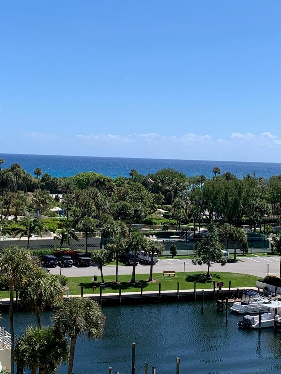 4201 N Ocean Boulevard 608 photo 1