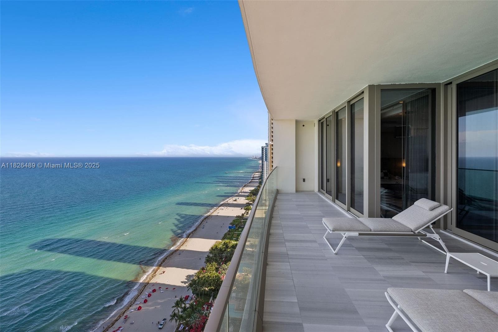 17901 Collins Ave 3003 photo 2