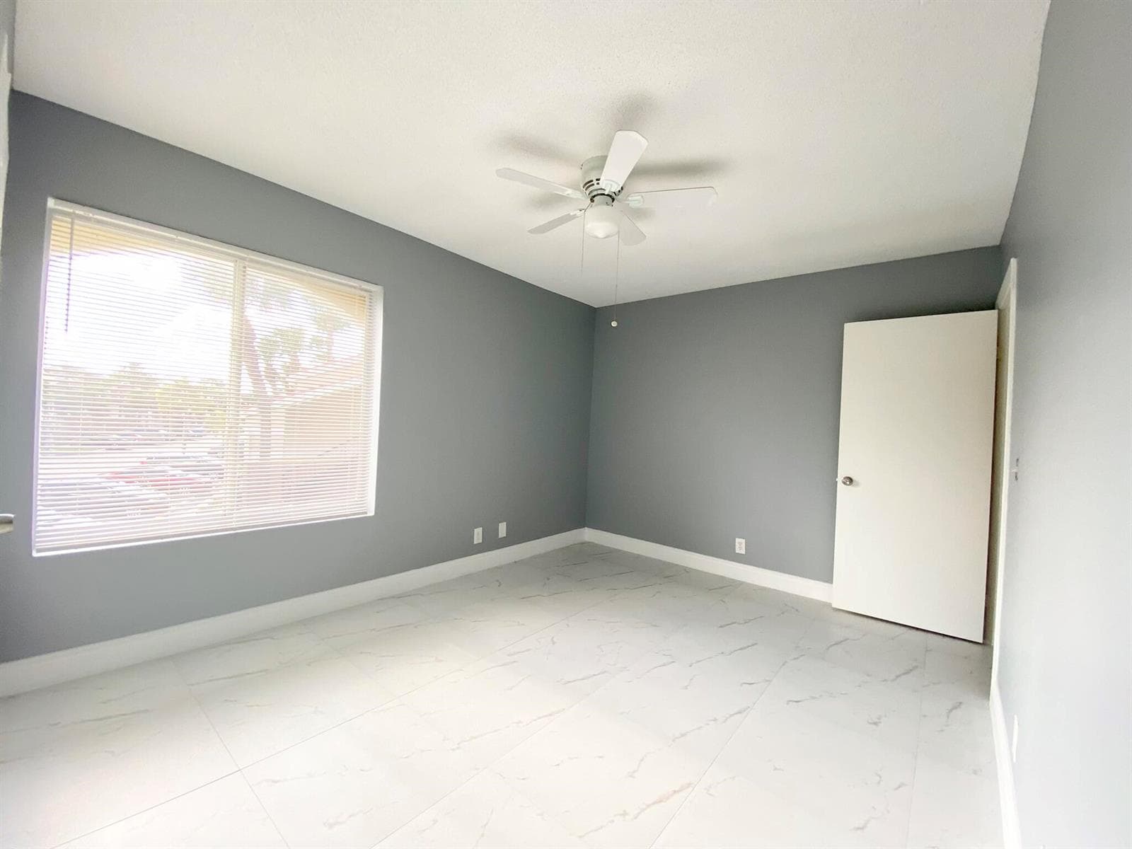 815 W Boynton Beach Boulevard 16-201 photo 16