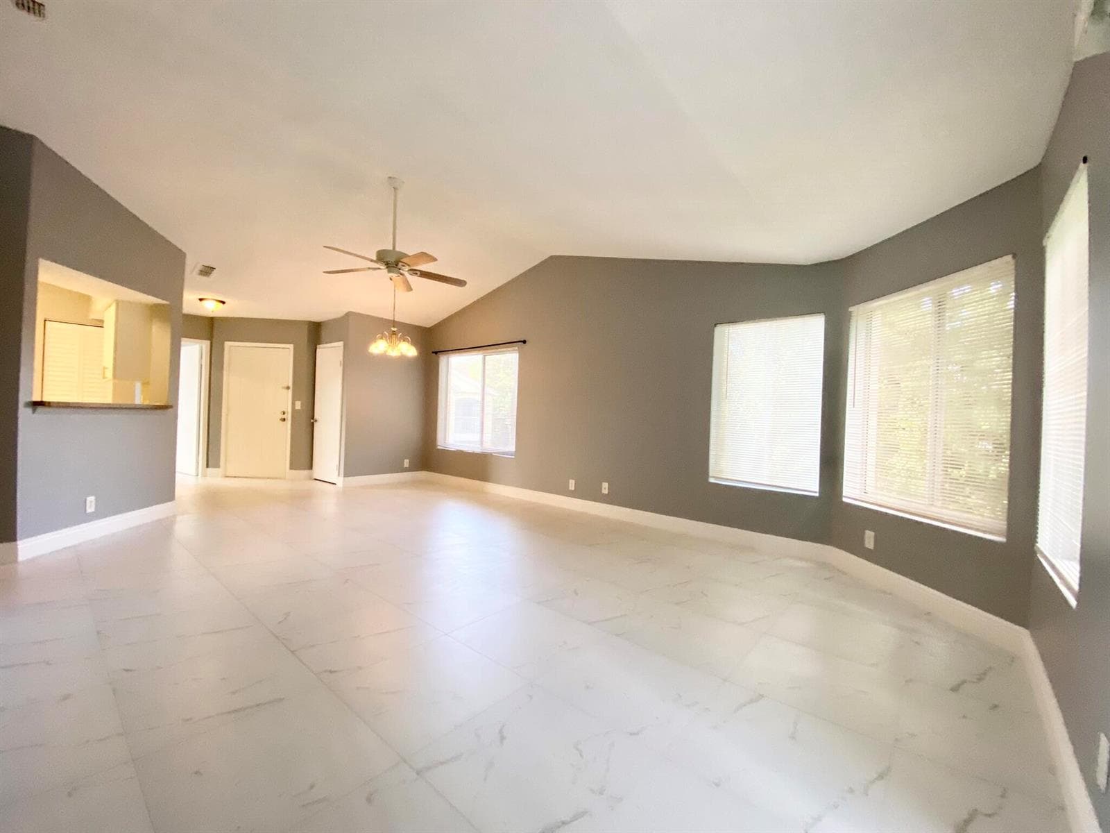 815 W Boynton Beach Boulevard 16-201 photo 7