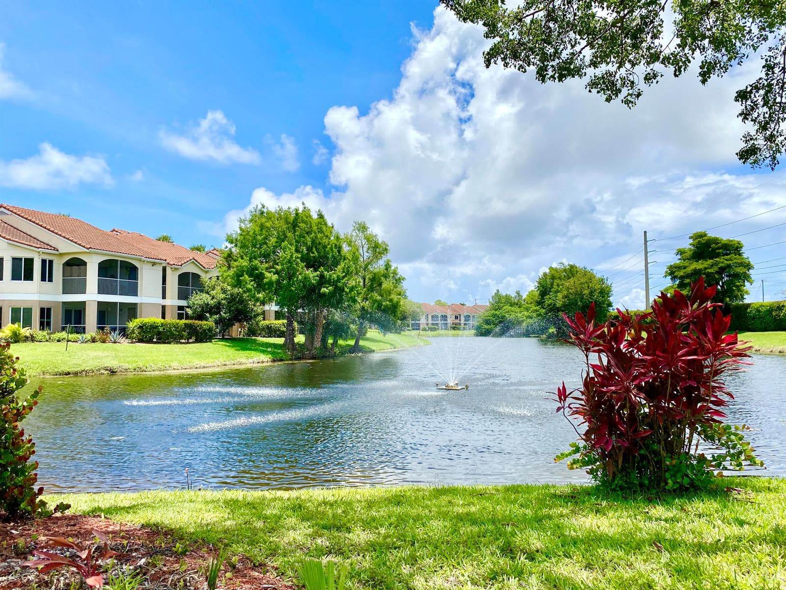 815 W Boynton Beach Boulevard 16-201 photo 1