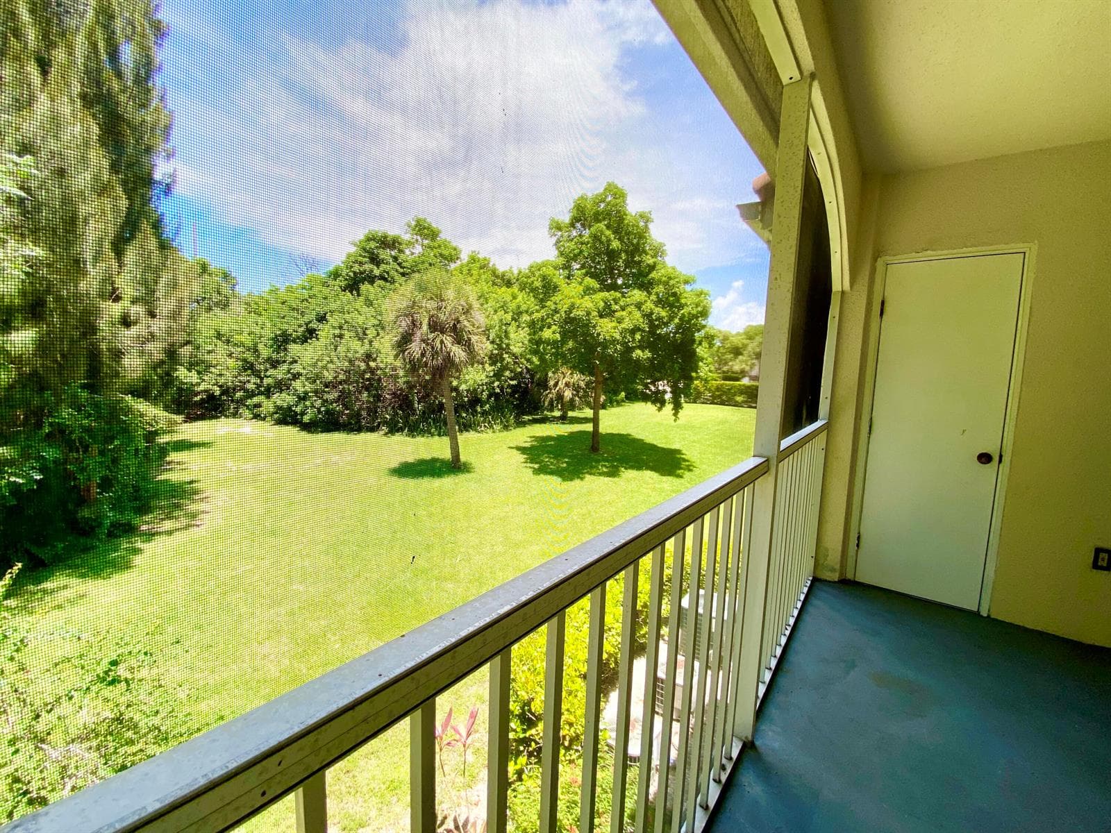 815 W Boynton Beach Boulevard 16-201 photo 4