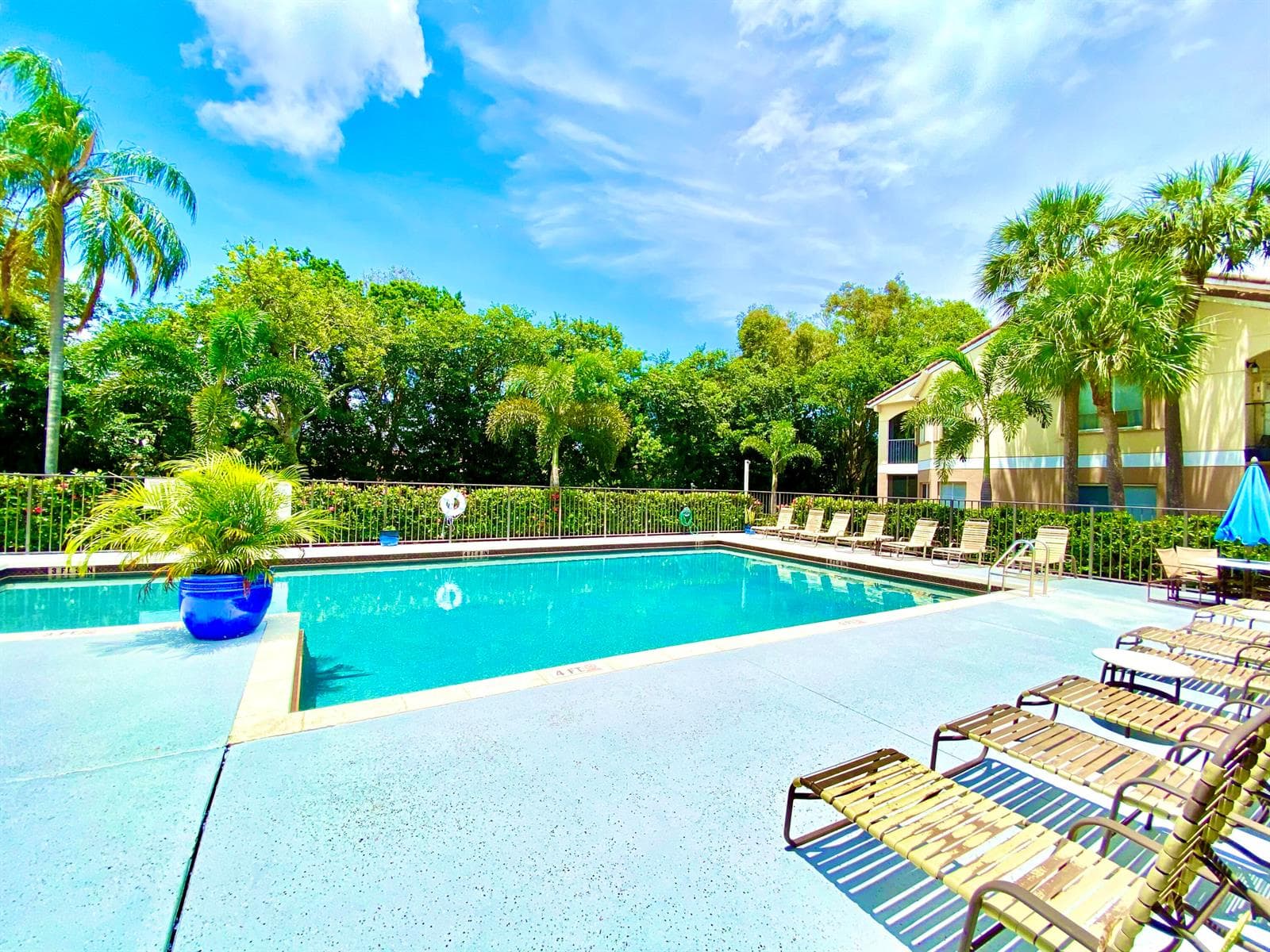 815 W Boynton Beach Boulevard 16-201 photo 25