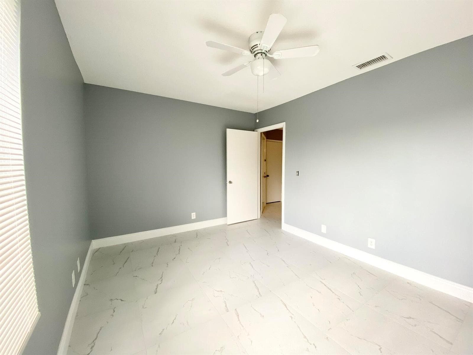 815 W Boynton Beach Boulevard 16-201 photo 21