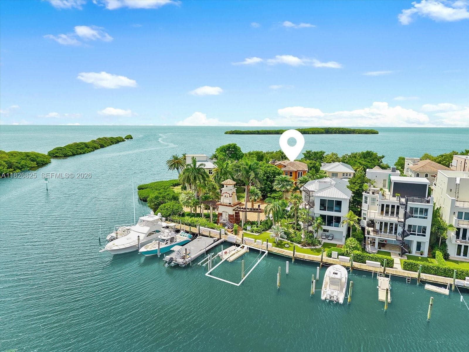 5843 Paradise Point Dr photo 3
