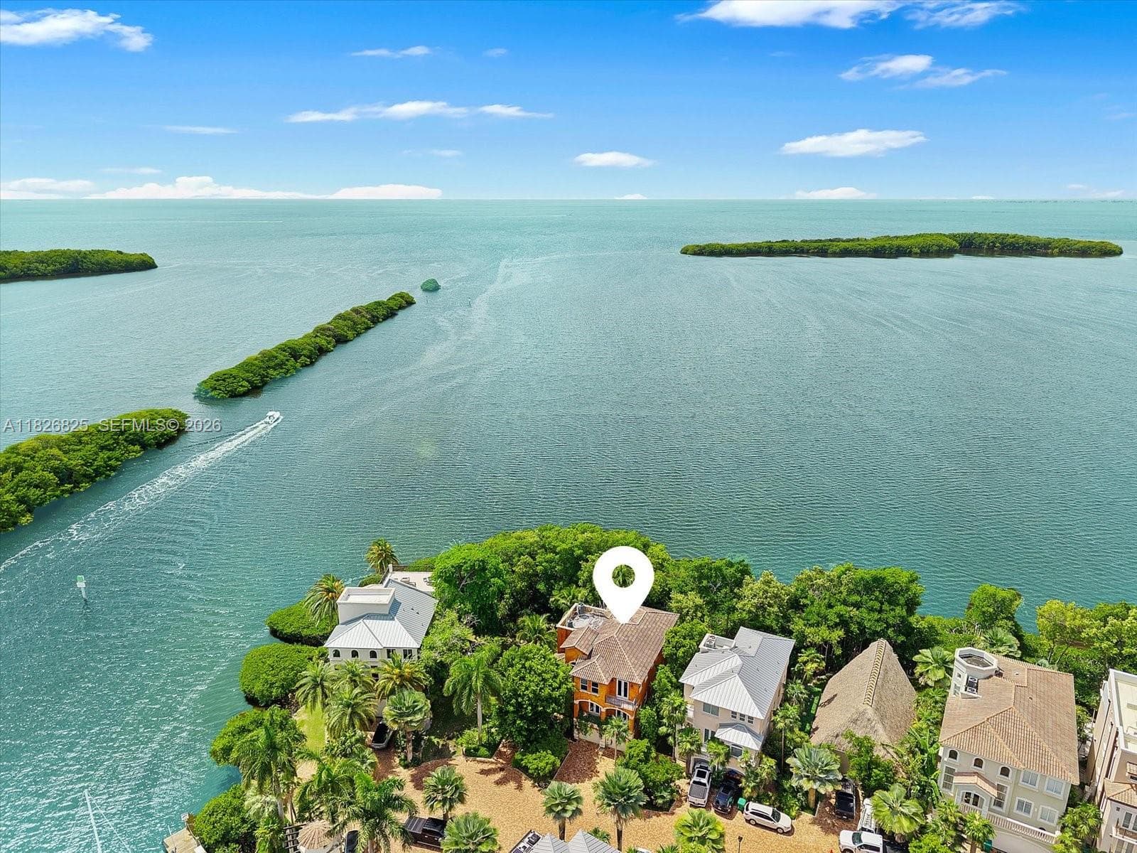 5843 Paradise Point Dr photo 4