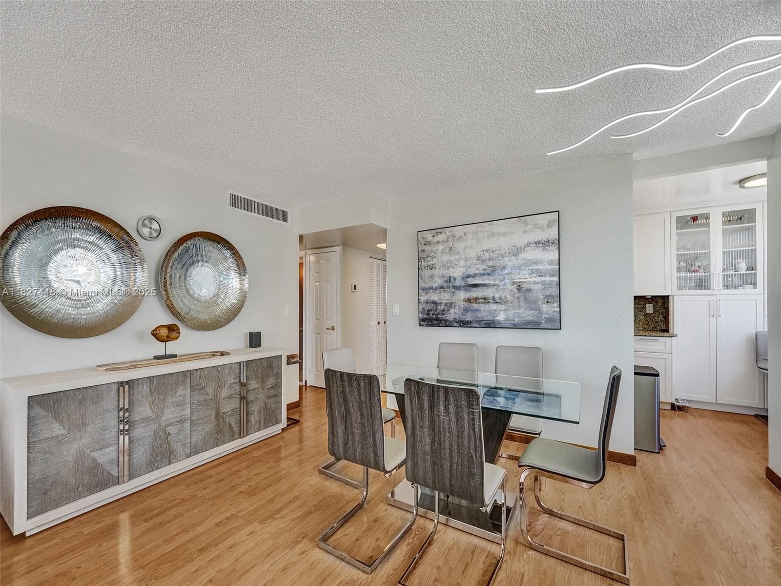 1833 S Ocean Dr 1702 photo 6