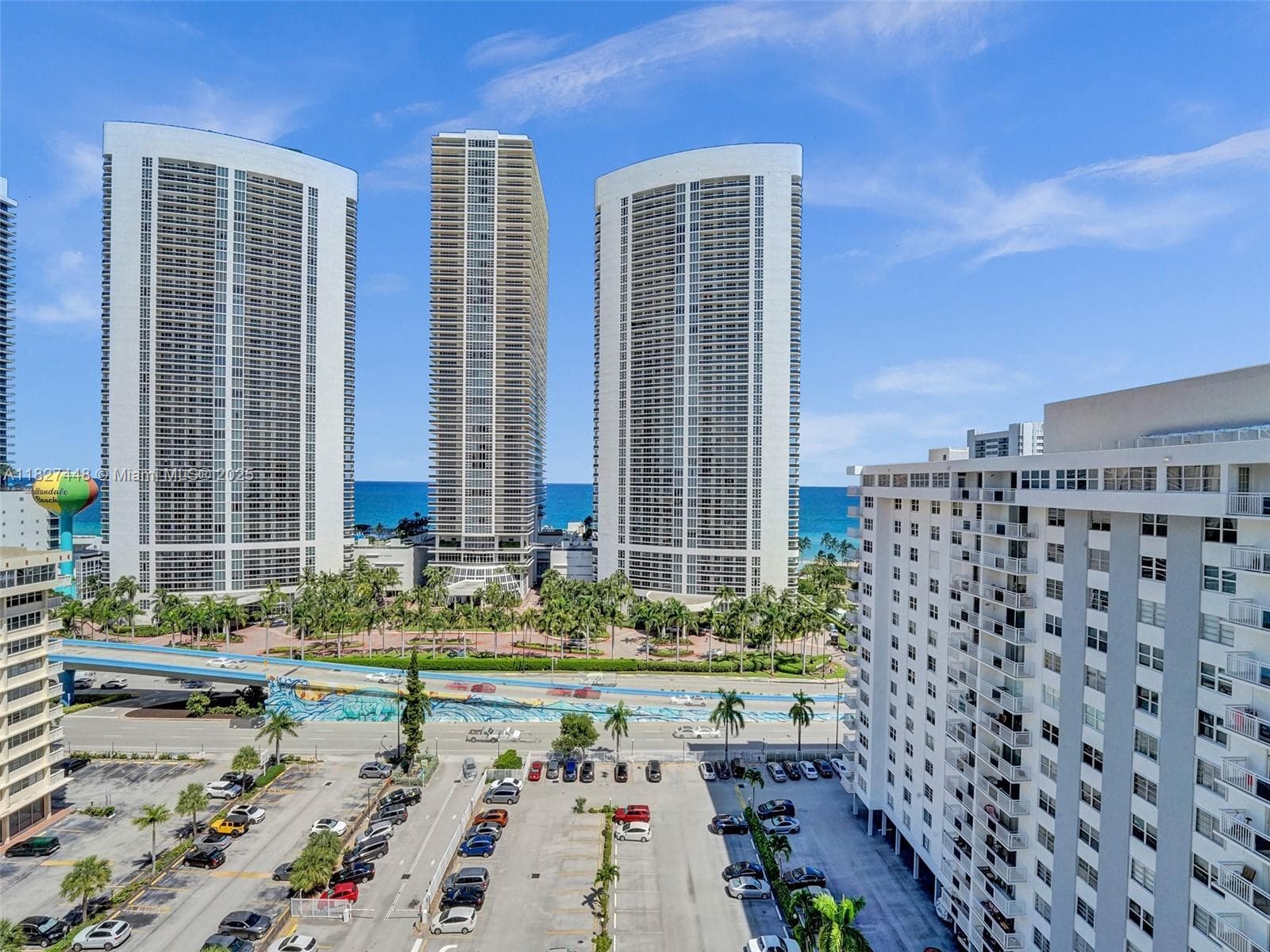 1833 S Ocean Dr 1702 photo 1