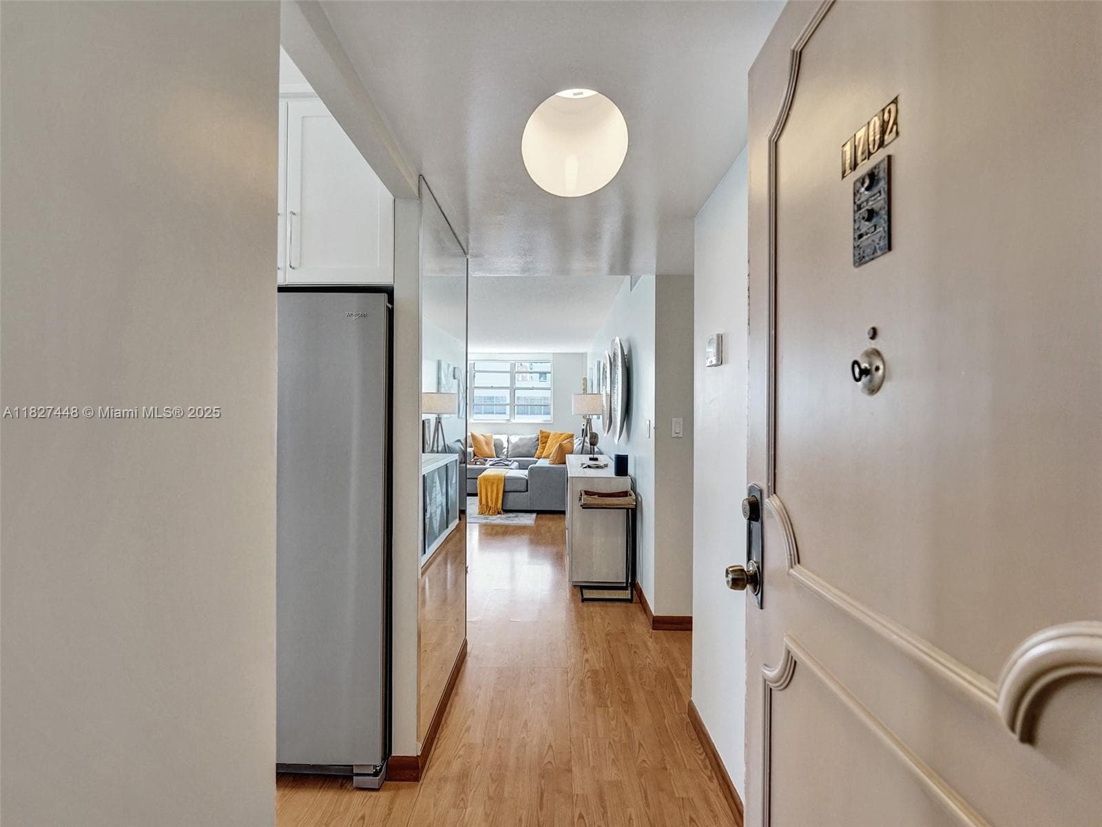1833 S Ocean Dr 1702 photo 8