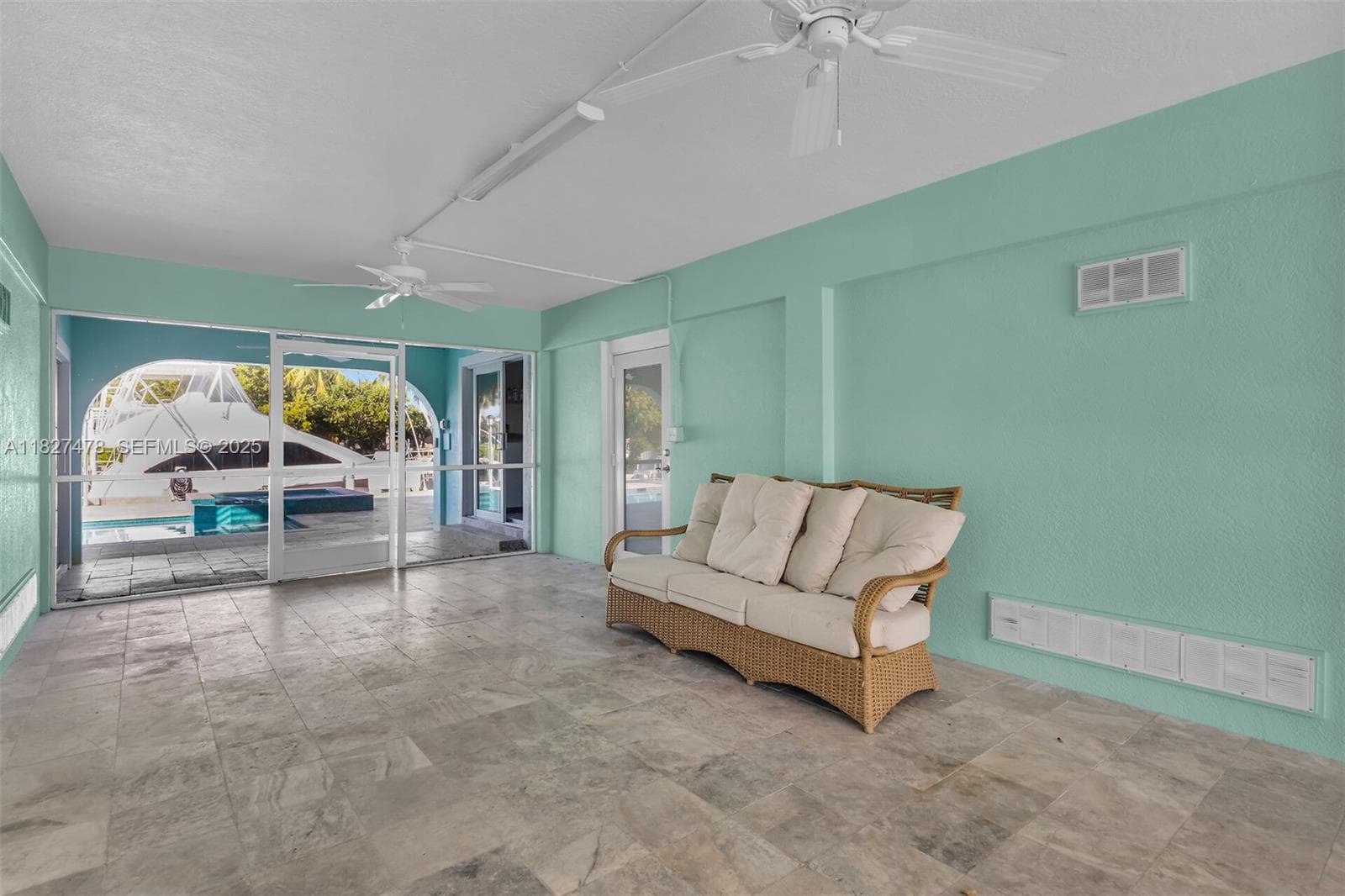 232 Seaview Dr photo 17