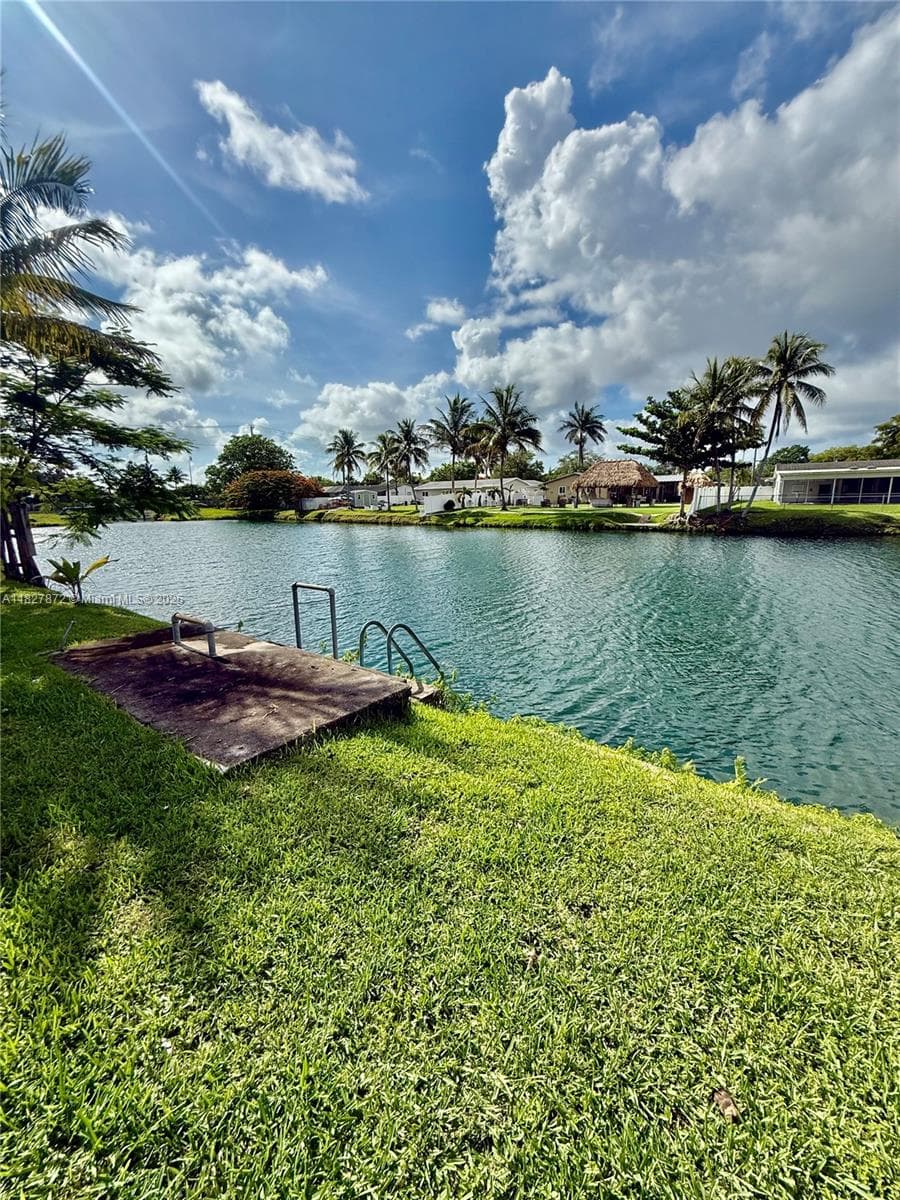 9740 Sterling Dr N/A photo 10