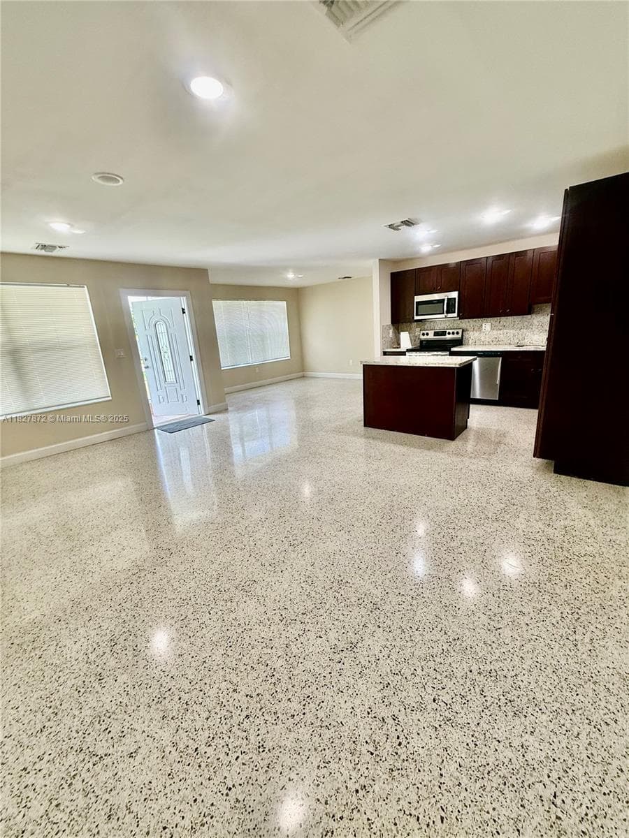 9740 Sterling Dr N/A photo 4