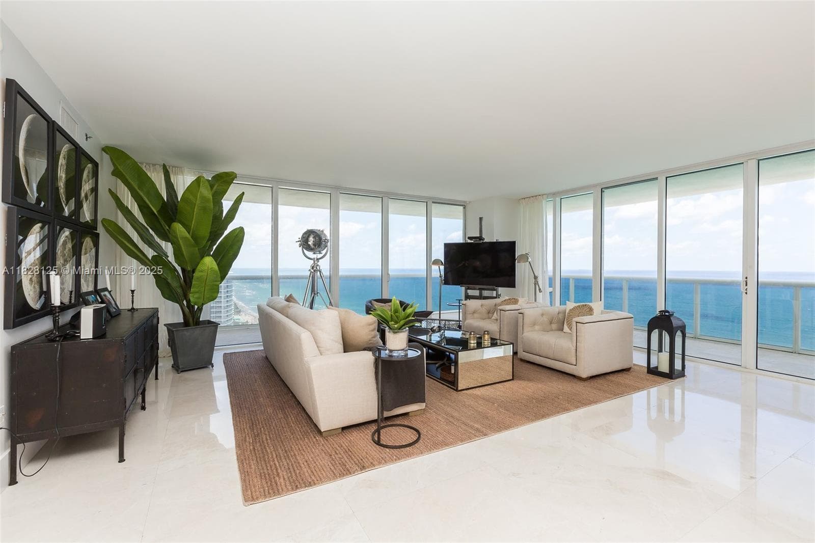 1830 S Ocean Dr 2801 photo 3